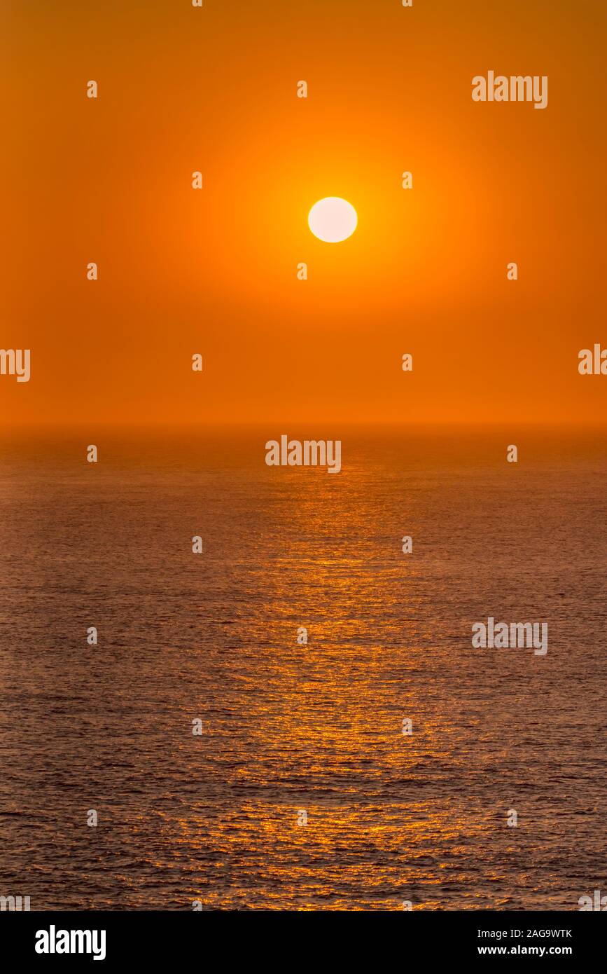 Tramonto, Latrabjarg, Westfjords, Islanda Foto Stock