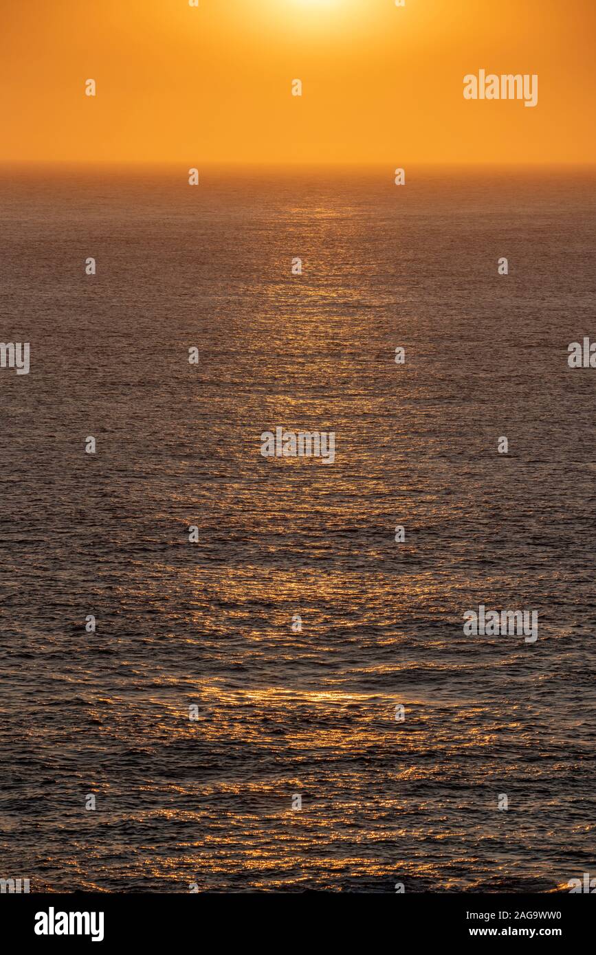 Tramonto, Latrabjarg, Westfjords, Islanda Foto Stock