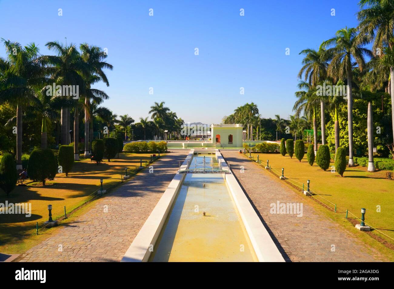 Panchkula, Haryana / India - 03 dicembre 2019: Yadavindra Gardens, noto anche come giardini Pinjore Foto Stock