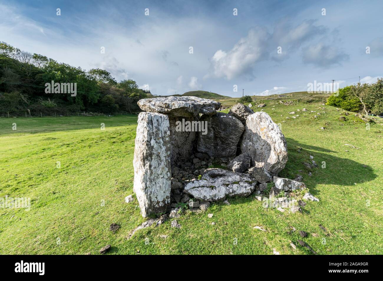 Tomba neolitica Llety'r Filiast sulla grande Ormes Capo costa del Galles settentrionale vicino a Llandudno Foto Stock