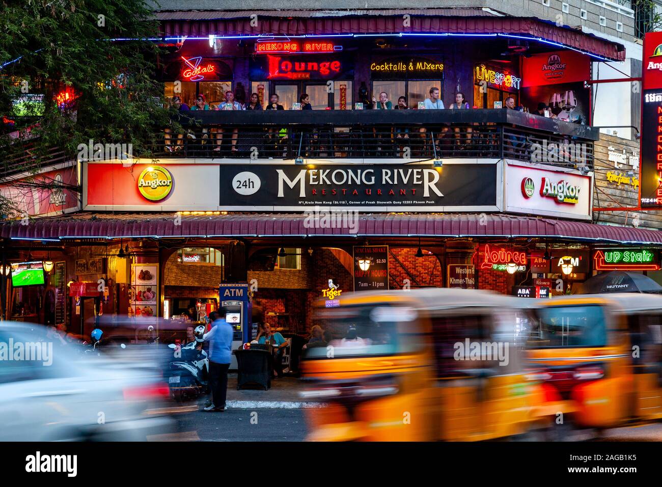 Il fiume Mekong Riverside Cafe Lounge/Bar/ristorante, Phnom Penh Cambogia. Foto Stock