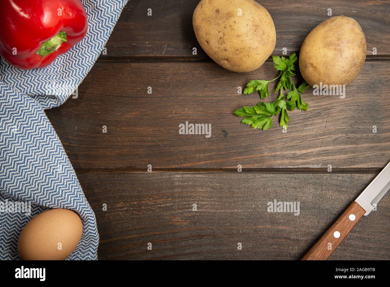 Cucina Cucina o sfondo con copia spazio per il testo. Ingredienti vegetali Foto Stock
