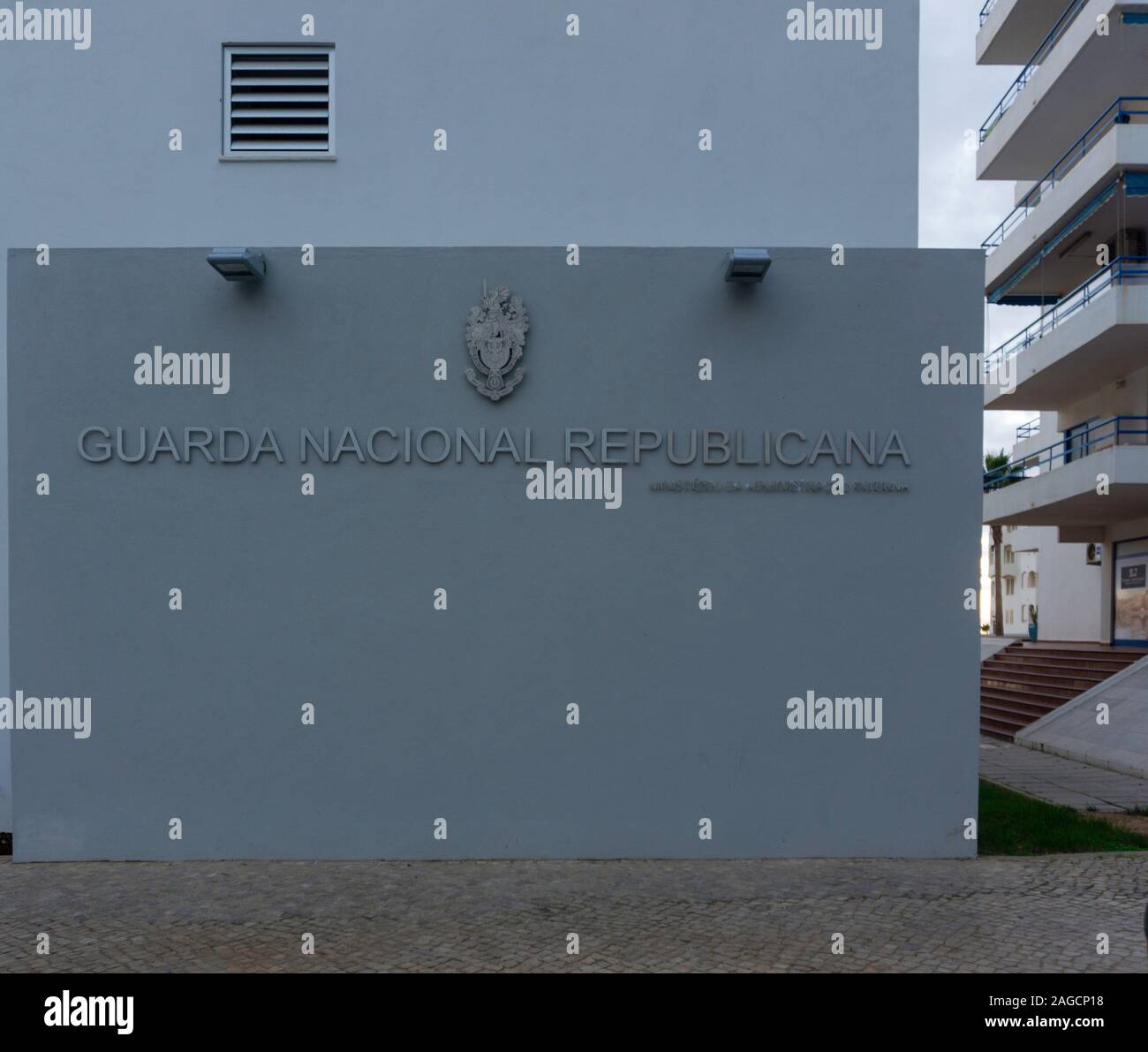 Quarteira, Portogallo l'ufficio della Guardia Nacional Republicana, la Guardia Nazionale Portoghese a Quarteira, Portogallo Foto Stock