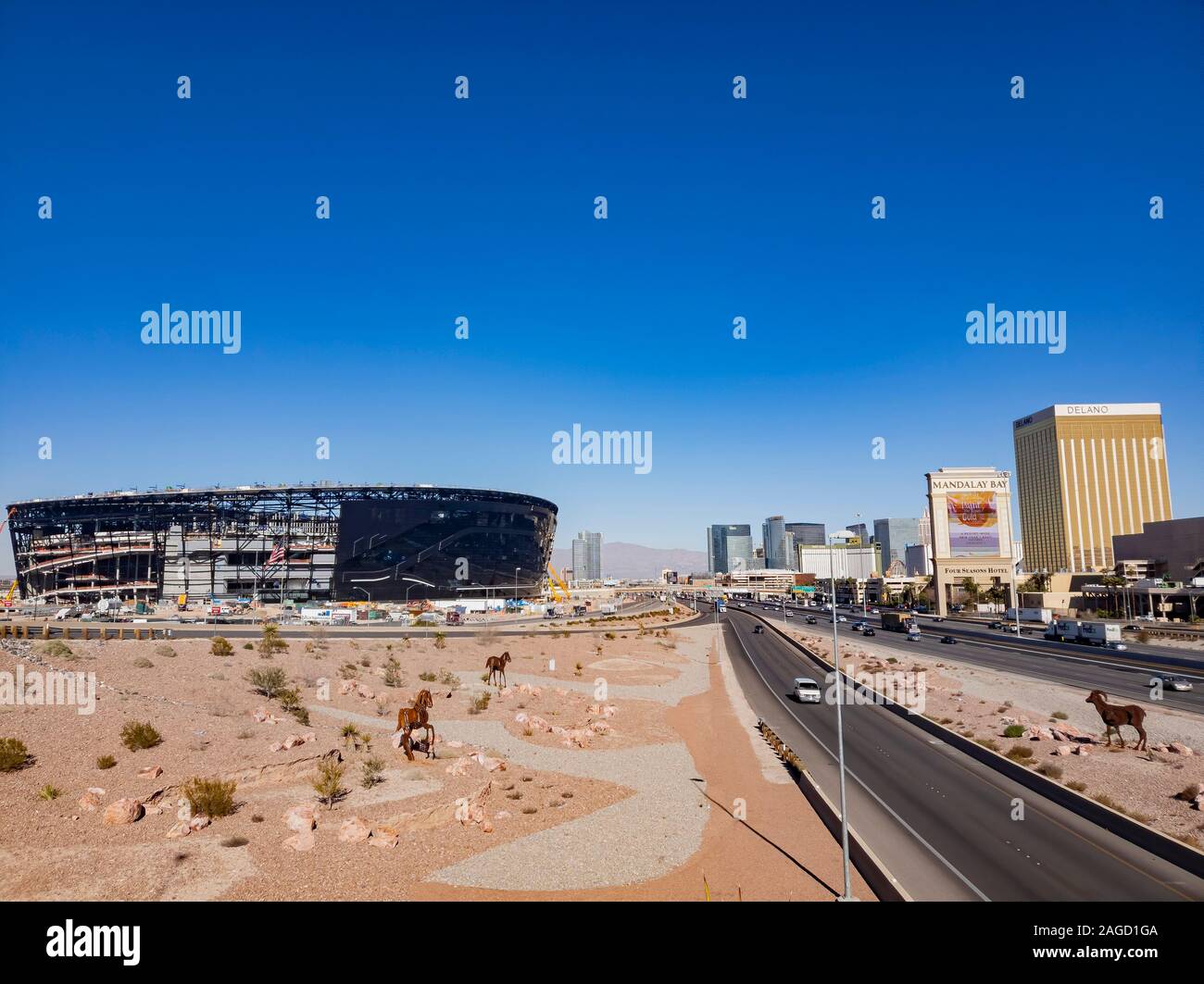 Las Vegas, DIC 17: sito in costruzione di Allegiant Stadium e vista la striscia sul dicembre 17, 2019 a Las Vegas, Nevada Foto Stock