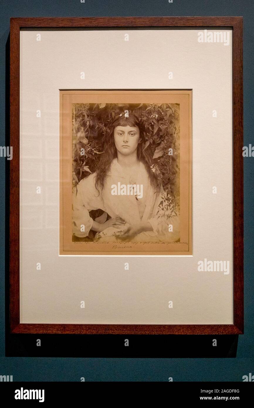Pomona, una fotografia di Alice Liddell, di Julia Margaret Cameron, Victoria and Albert Museum, Londra, Inghilterra, Regno Unito Foto Stock