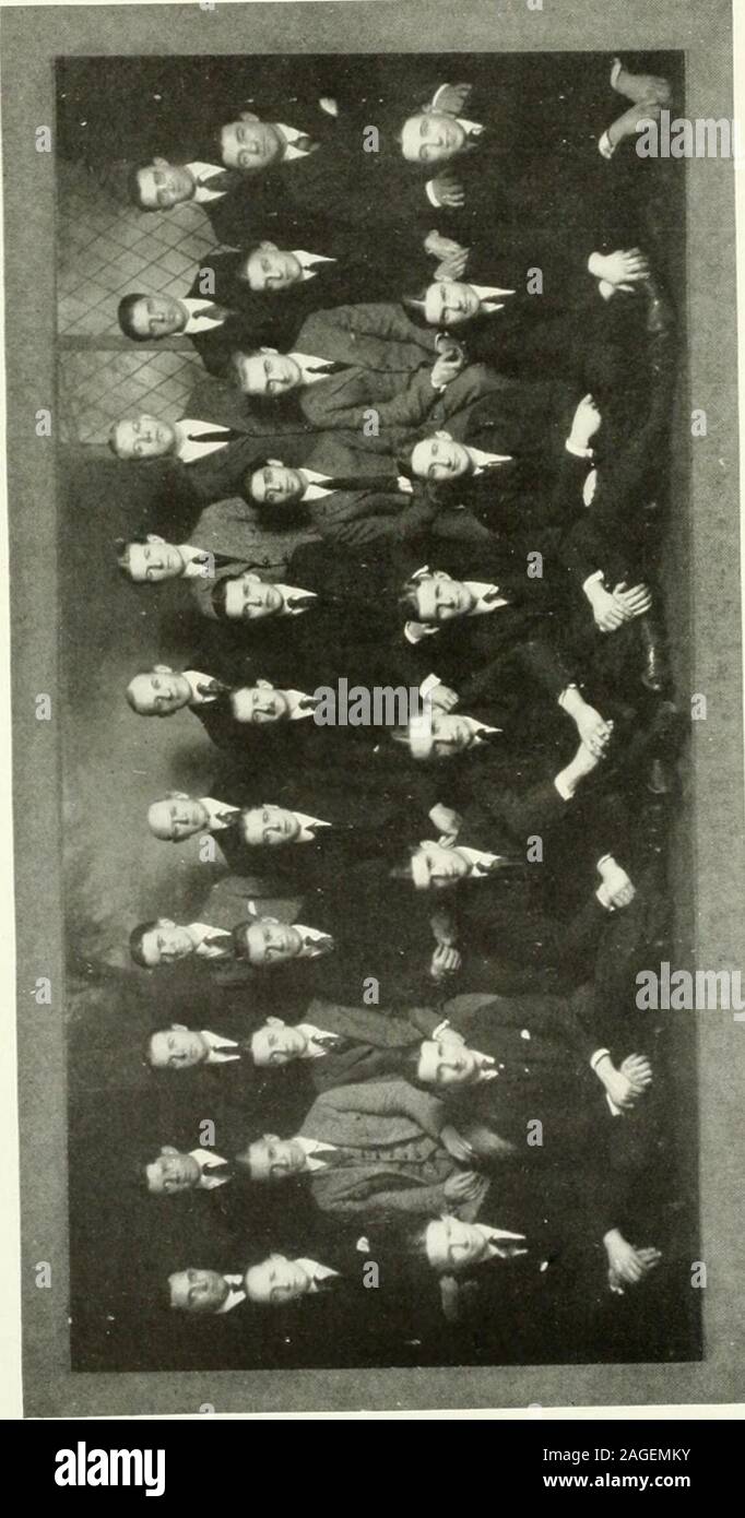 . Instano. AMES DUNSMOREDALTON W ILLL^MSGREER YOUNTSAMUEL APPLEJOHX YOUNGREED CLAWSONEMERY FASSETTLLNUS HEATHFRANCIS GENE PLATZER GIOVANE IVAN MILLER WILLIAM MOOREHEAD BAGNO EARL WILLIAMS WILLIAM HARRY CAMPSEY DR. JOAQUIN HERRADOR MIKE S. MIKE HALL BLAIR WALTER LEIDEN HOWARD KREPSJOHN APPLEDAID D. HILLRALPH McHENRYBLAIR BATHALEX. MABONJOHN C. TRAINERDUFF HENDERSONCRESSWELL SHUMAKEl Fratres in Urbe DELOS CAMPBELLMARK HASSINGERERNEST M. JOHNSONLINUS J. ELKINCURTIS ELKINNEW ELL DOUGLASSMURRY PEELORCLYDE TIMBERLAKEELBIE RAY CHARLES LEMNELYLE ST. CLAIRHAROLD SIMPSONKNOX HENDERSONDAVID BLAIRROSS STEET Foto Stock