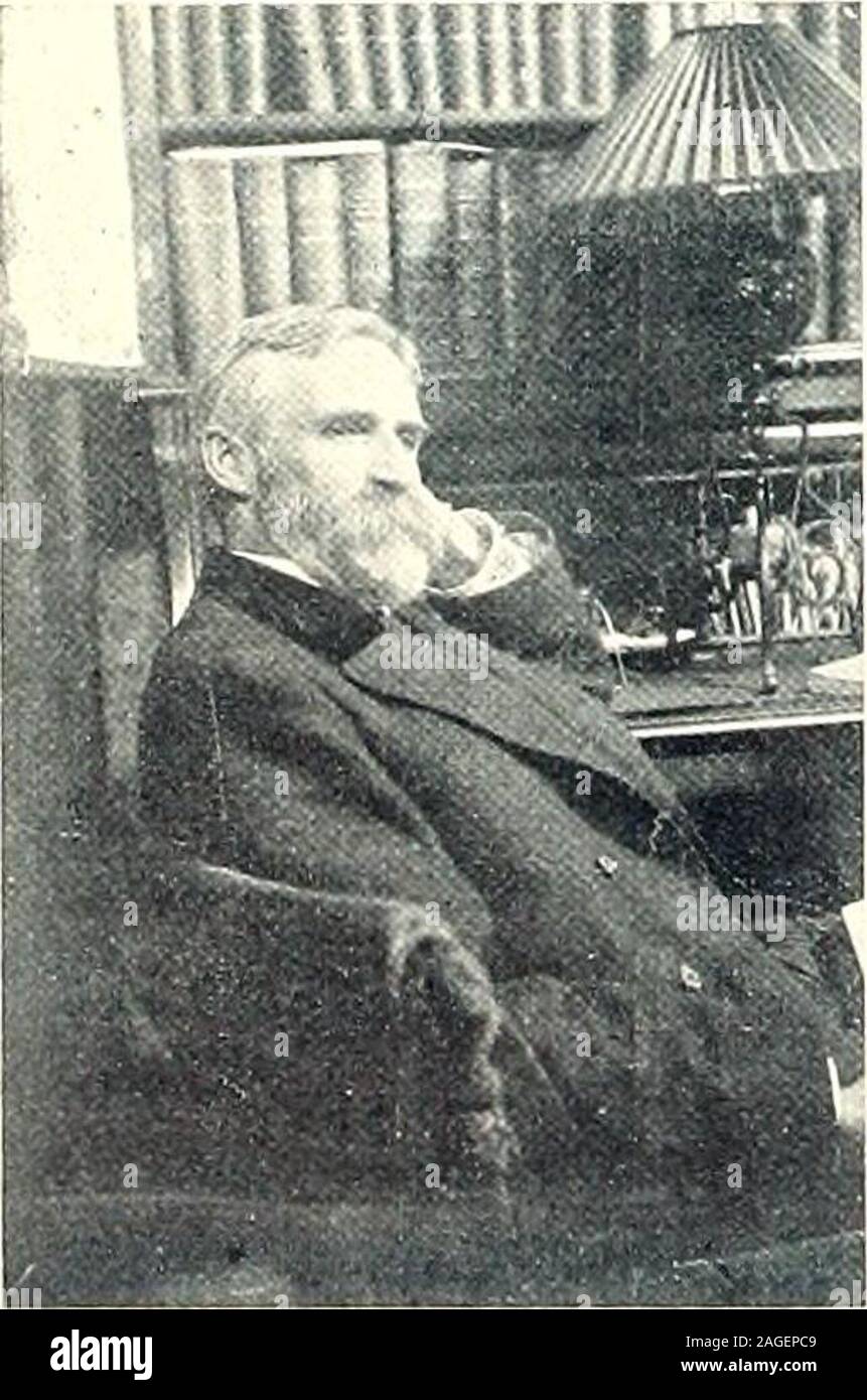 . Indianapolis illustrato : la città capitale di Indiana : la sua crescita, risorse, commercio, interessi di fabbricazione, le istituzioni finanziarie e le prospettive, anche schizzi delle principali preoccupazioni delle imprese che contribuiscono al progresso della città e la prosperità : una storia completa della città dalla fondazione al tempo presente. elettricità mantenerlo fresco in estate, andno dolori o spese sono state sparedon parte del sig. Coy per rendere hissample stanza a uno che conduce in città.Egli si rivolge a una classe di fine del commercio eil stock di importati e domesticwines, liquori, whisky e cigarsfound qui è equa Foto Stock