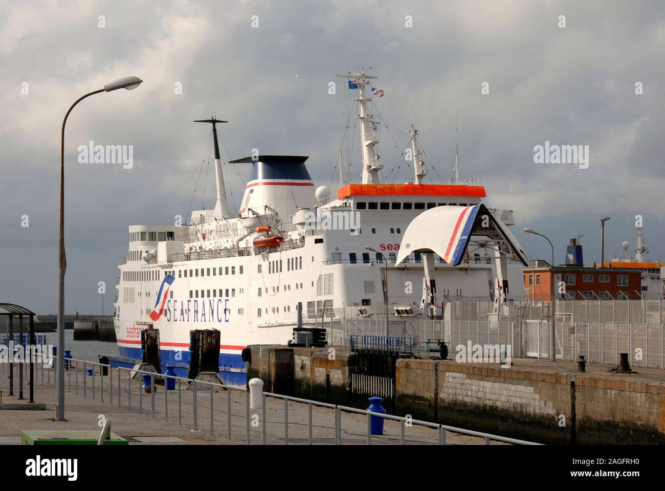 SeaFrance cross-canale di caricamento del traghetto a Calais, Francia, 2009 Foto Stock