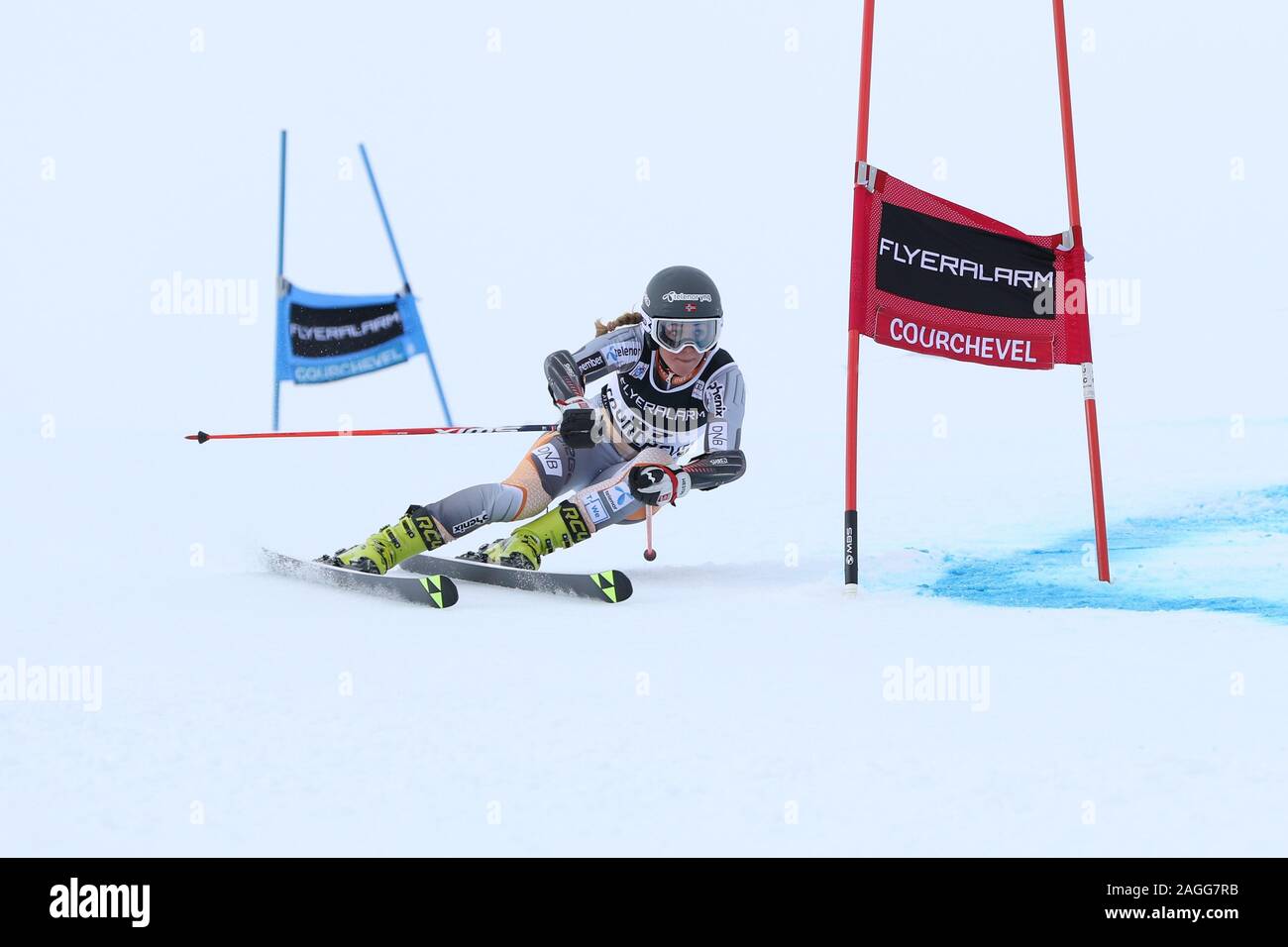 Courchevel Francia Kaja Norbye della Norvegia in competizione in donne Slalom Gigante valido per Audi FIS World Cup 2019/20 sport sport invernali Sci Sport invernale Foto Stock