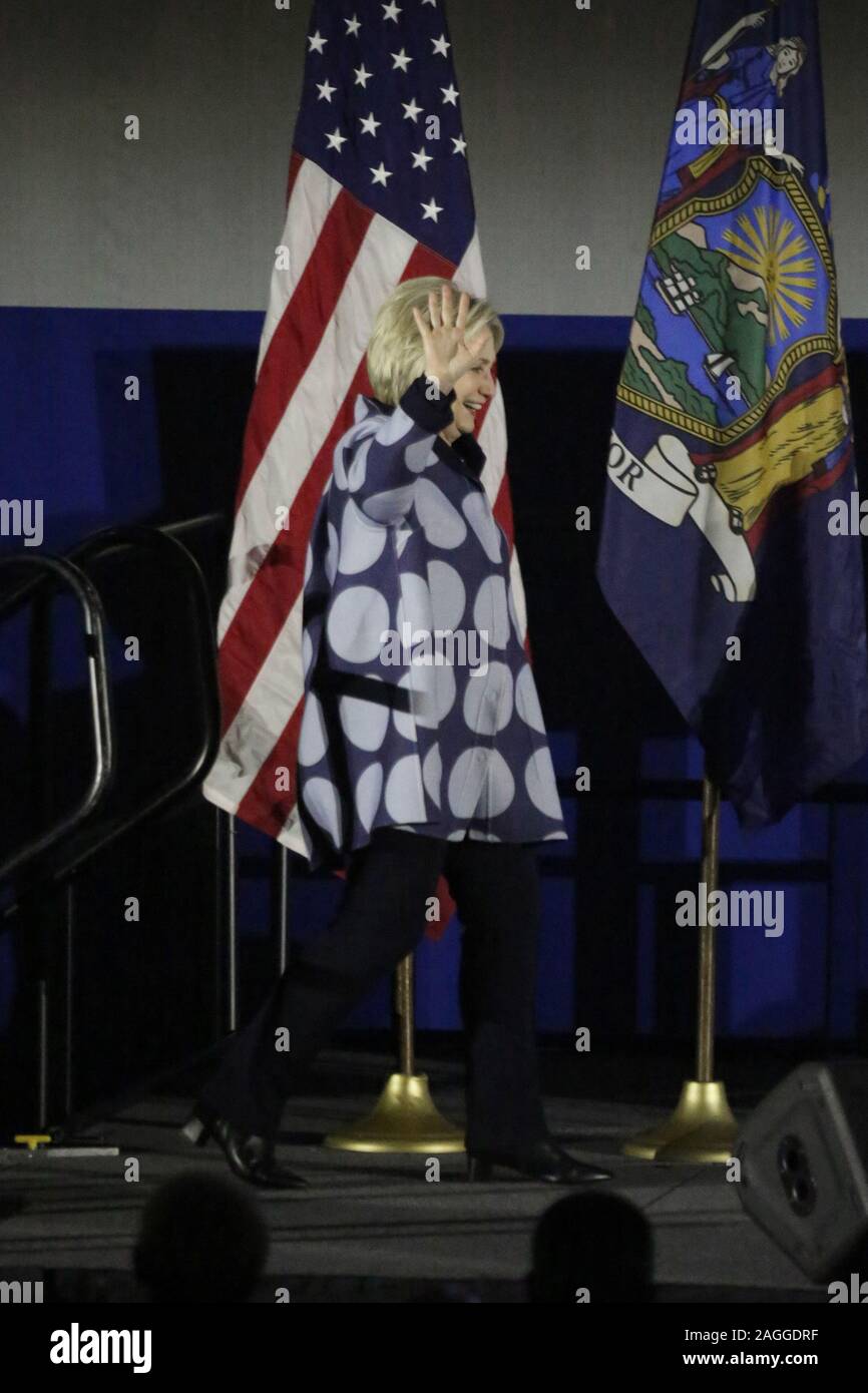 18 Dicembre 2019 - Pleasantville, New York - Hillary Rodham Clinton al Gutsy donne: una serata con Hillary Rodham Clinton e Chelsea Clinton; moderata da Vanessa L. Williams presso università di passo. (Credito Immagine: © Michael Blake/AdMedia via ZUMA filo) Foto Stock