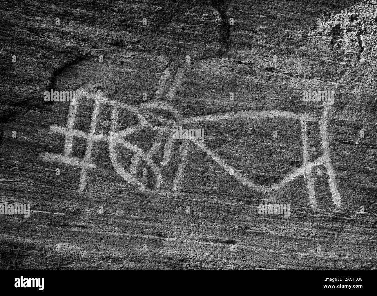 SKAVBERGET, KVALØYA ISALND, Troms County, Norvegia - Prehistoric incisioni rupestri, Helleristninger, Norvegia settentrionale. Foto Stock