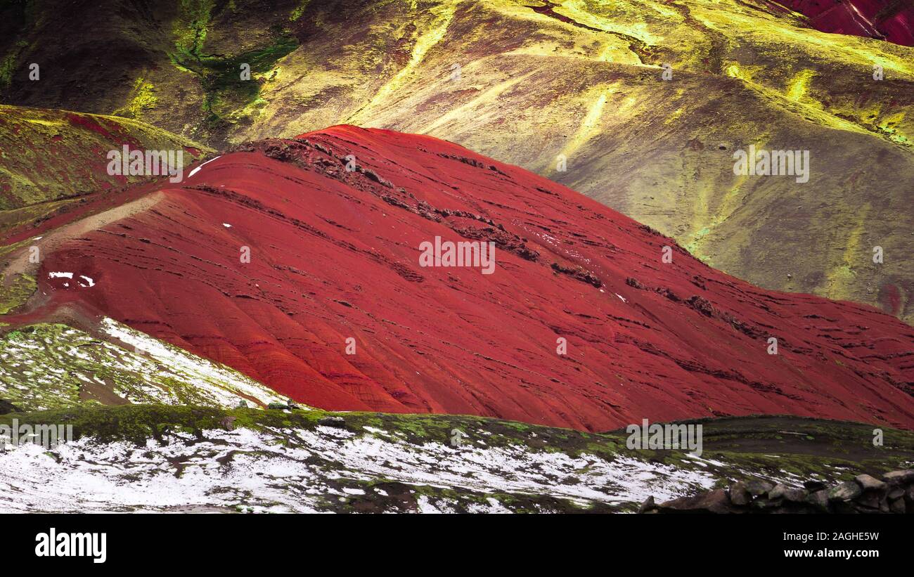 Palccoyo Red Valley vicino al Rainbow in montagna Palccoyo, Cusco, Perù Foto Stock