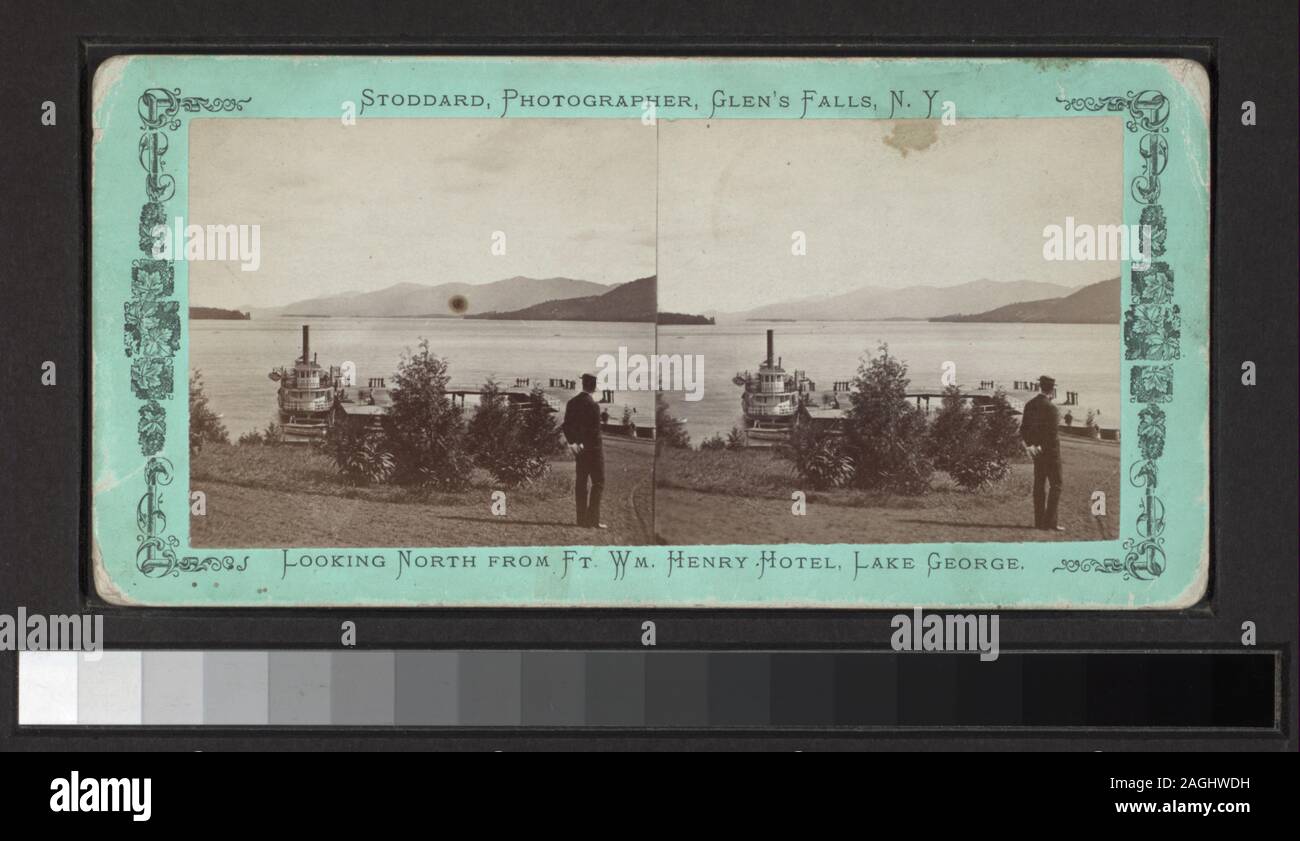 Guardando a nord da Ft Wm Henry Hotel, Lake George #541, Reparto culinario è stato esposto in 400 anni di Native American ritratti: Stampe e fotografie dalle collezioni della Biblioteca Pubblica di New York, Ottobre 1992 - gennaio 1993. Include una colorata a mano in vista. Include diverse serie da Stoddard, unire numericamente. Robert Dennis raccolta di vista stereoscopica. Le viste sono numerati: 6, 8, 9, 37, 42, 47, 54, 65, 66, 72, 77, 79, 88, 97, 105, 107, 196, 247, 254, 271, 272, 275, 375, 442, 541, 546, 563, 702, 705-708, 710-712, 715, 717, 723, 724, 726, 731, 739, 770, 773, 780, 795, 806, Foto Stock