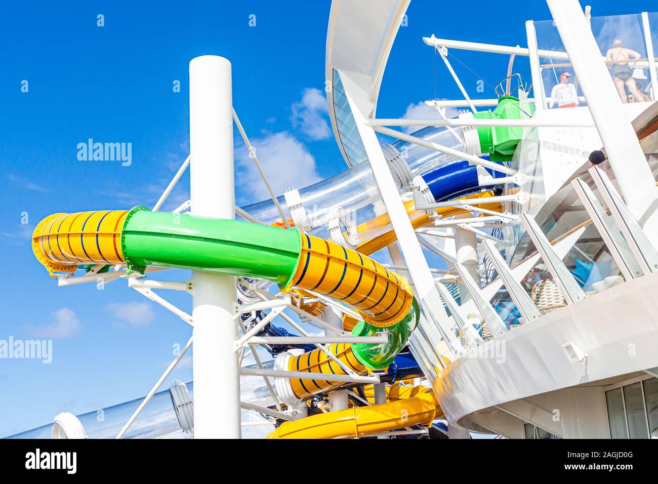 Il Giallo e il verde acqua scivolo Foto Stock