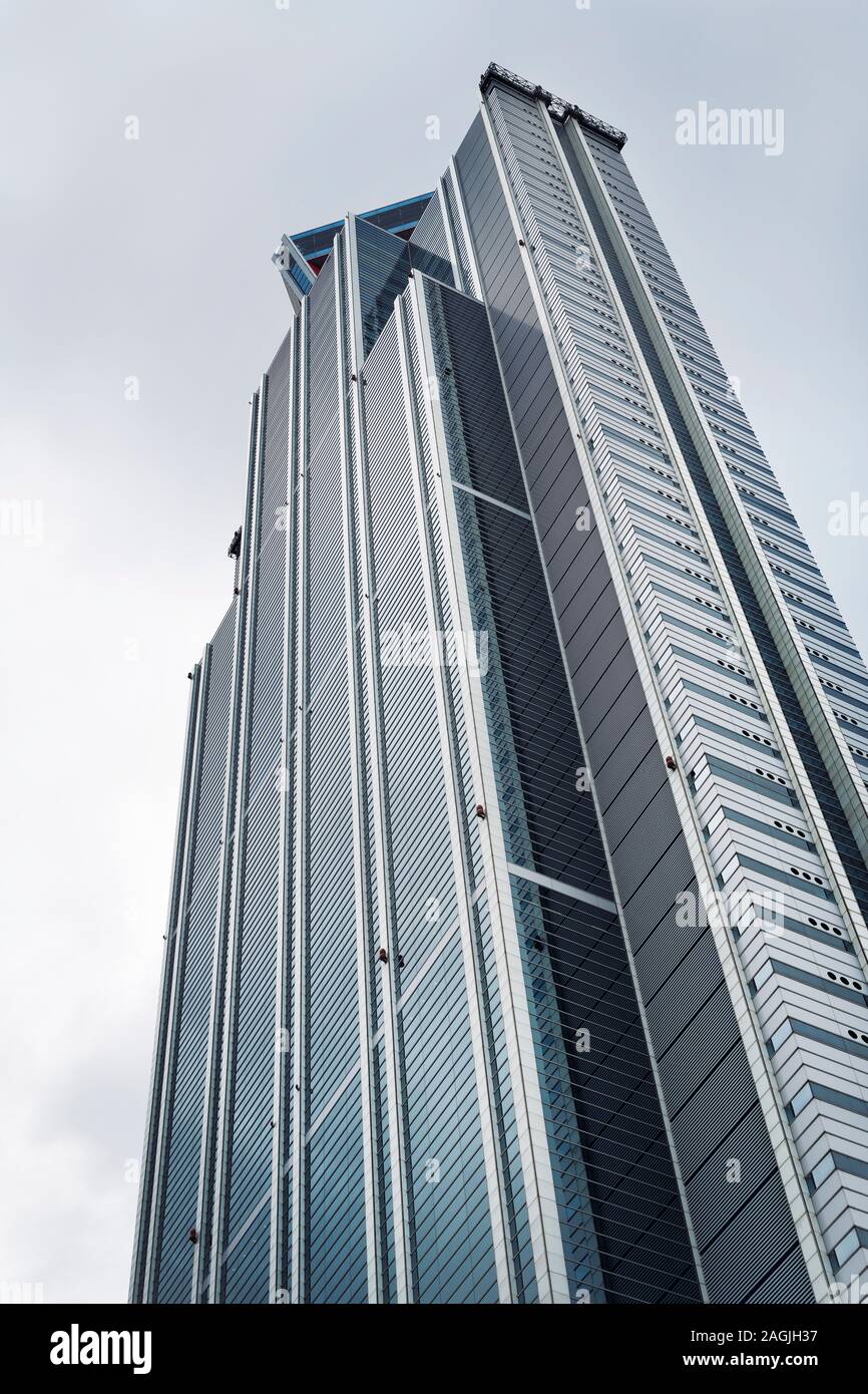 Sakishima Cosmo Tower in Osaka, Minato, Giappone, 2018. L'Osaka Prefectural Goverment Sakishima edificio o Cosmo Tower. さきしまコスモタワー Foto Stock