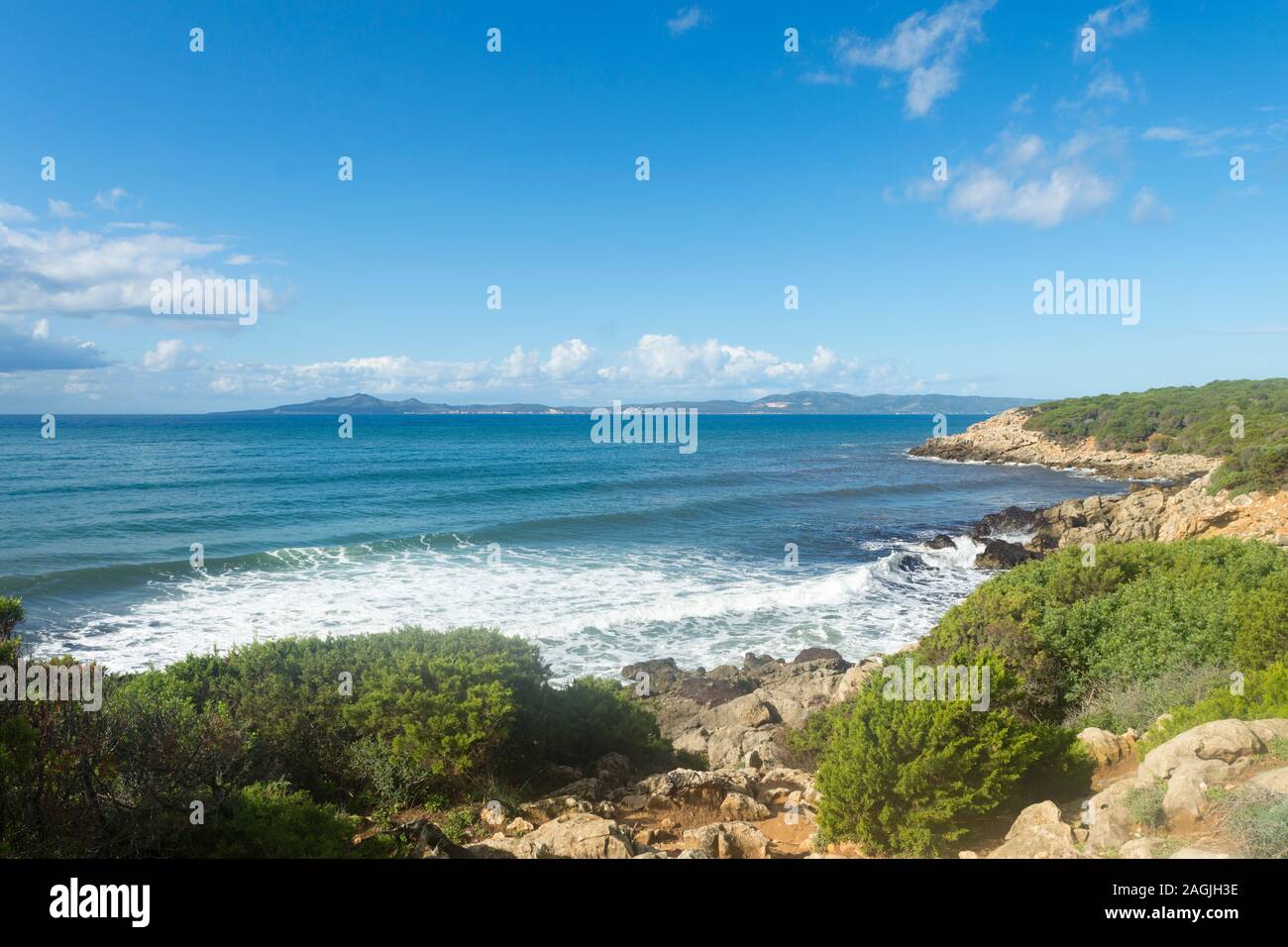 Mare mosso nel sud-ovest della Sardegna Foto Stock