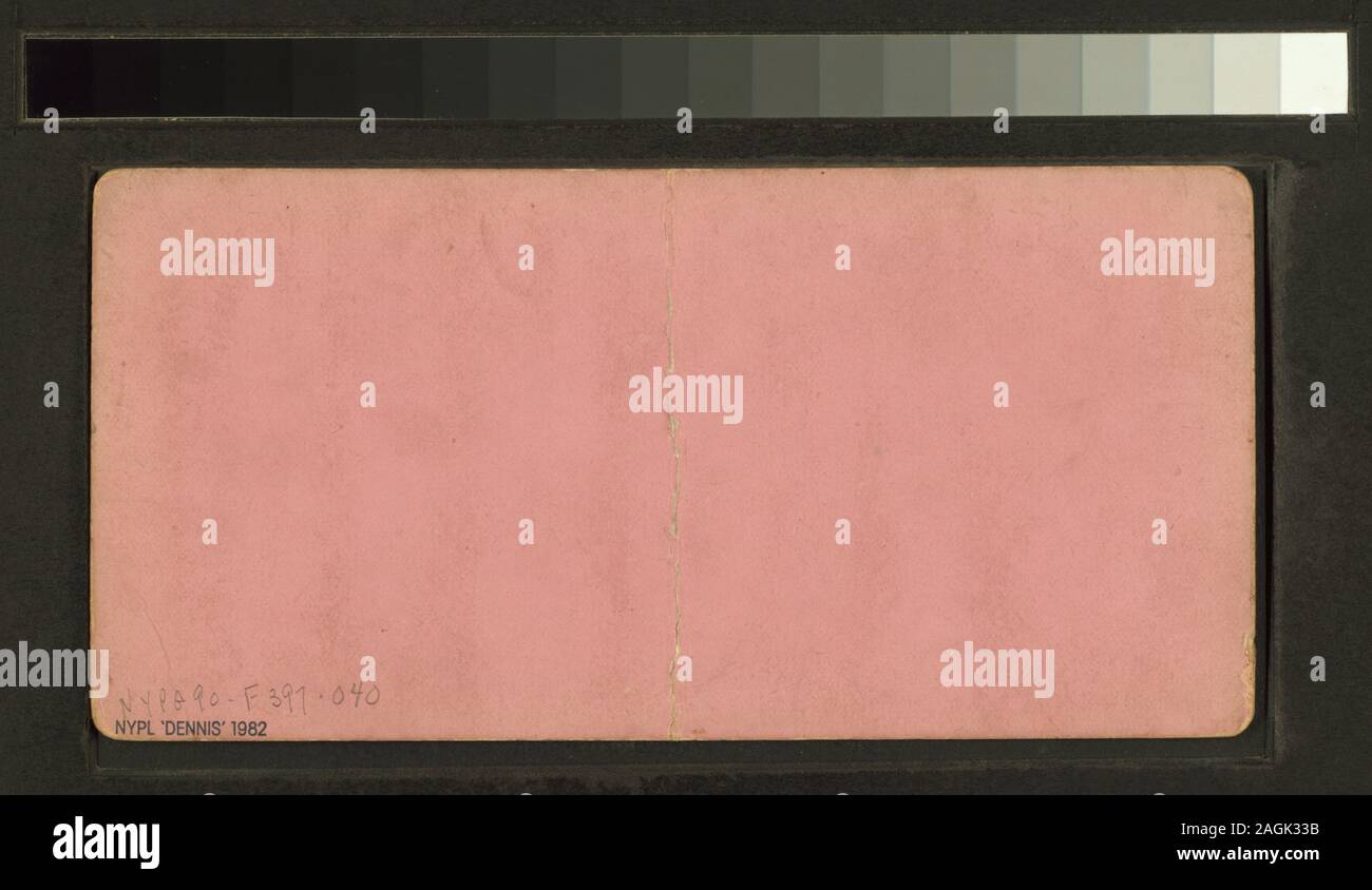 La signora Lo e bambina, in abito europeo, baby sulla scheda base fotografata da B.F. Childs.; la sig.ra Lo e bambina, in abito europeo, baby sulla scheda base. Foto Stock