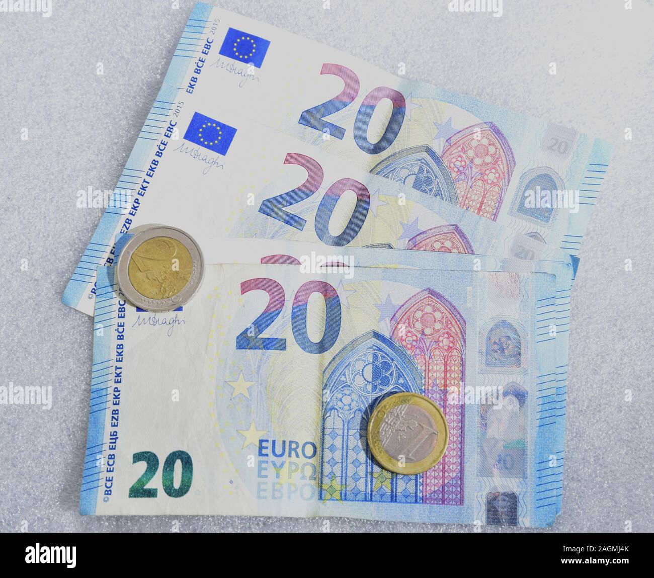 Pile di banconote in euro Foto Stock