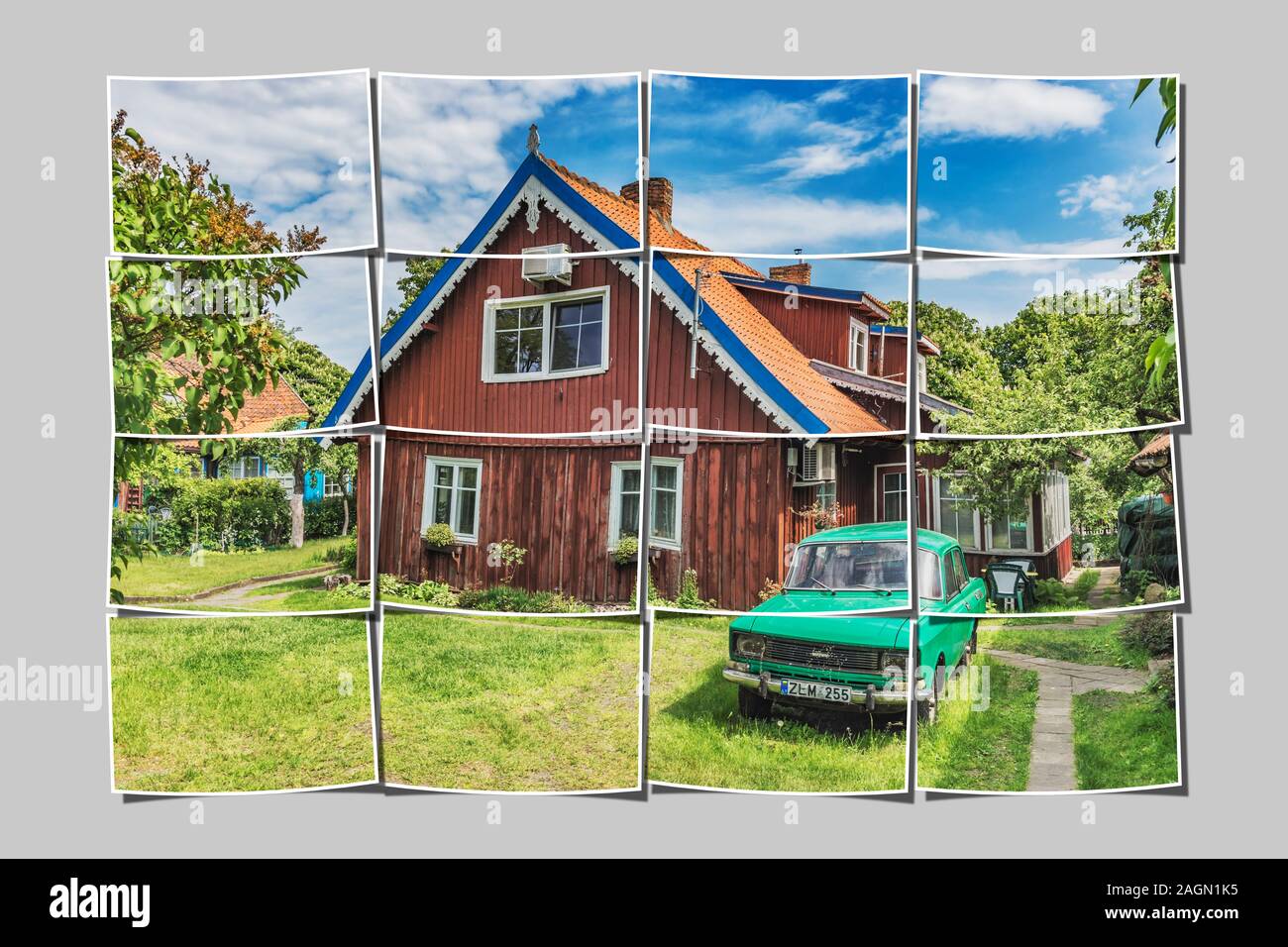 Casa in legno e giardino.Nel giardino sorge una vecchia auto del marchio Moskvitch, Nidden, Nida, Neringa, Curonian spit, Lituania, paesi baltici, Europa Foto Stock
