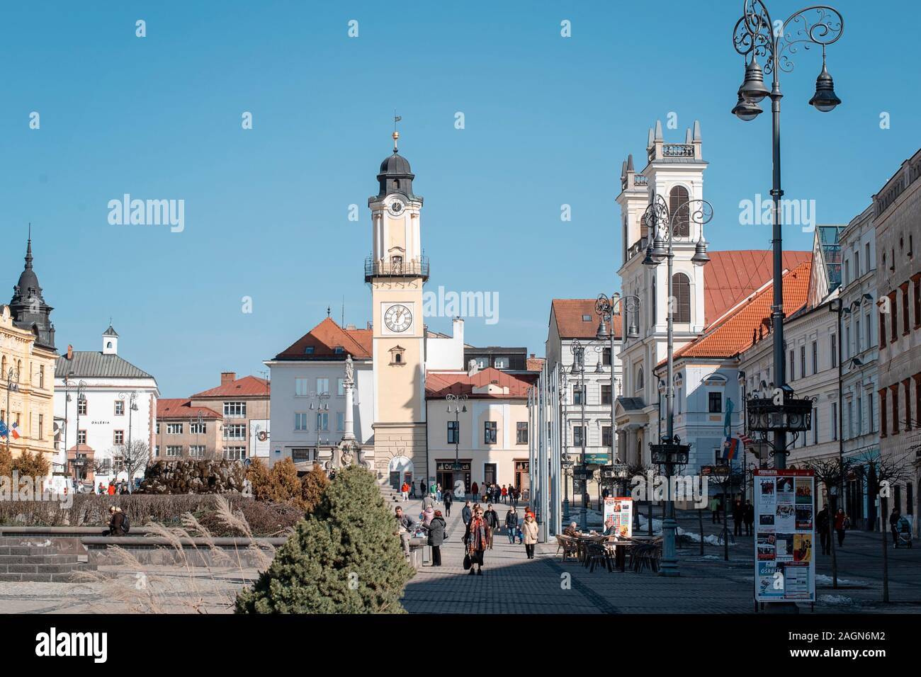 Banska Bystrica, Slovacchia - 1 Marzo 2019: piazza principale della Rivolta Nazionale Slovacca di Banska Bystrica, Slovacchia centrale, Europa. Foto Stock