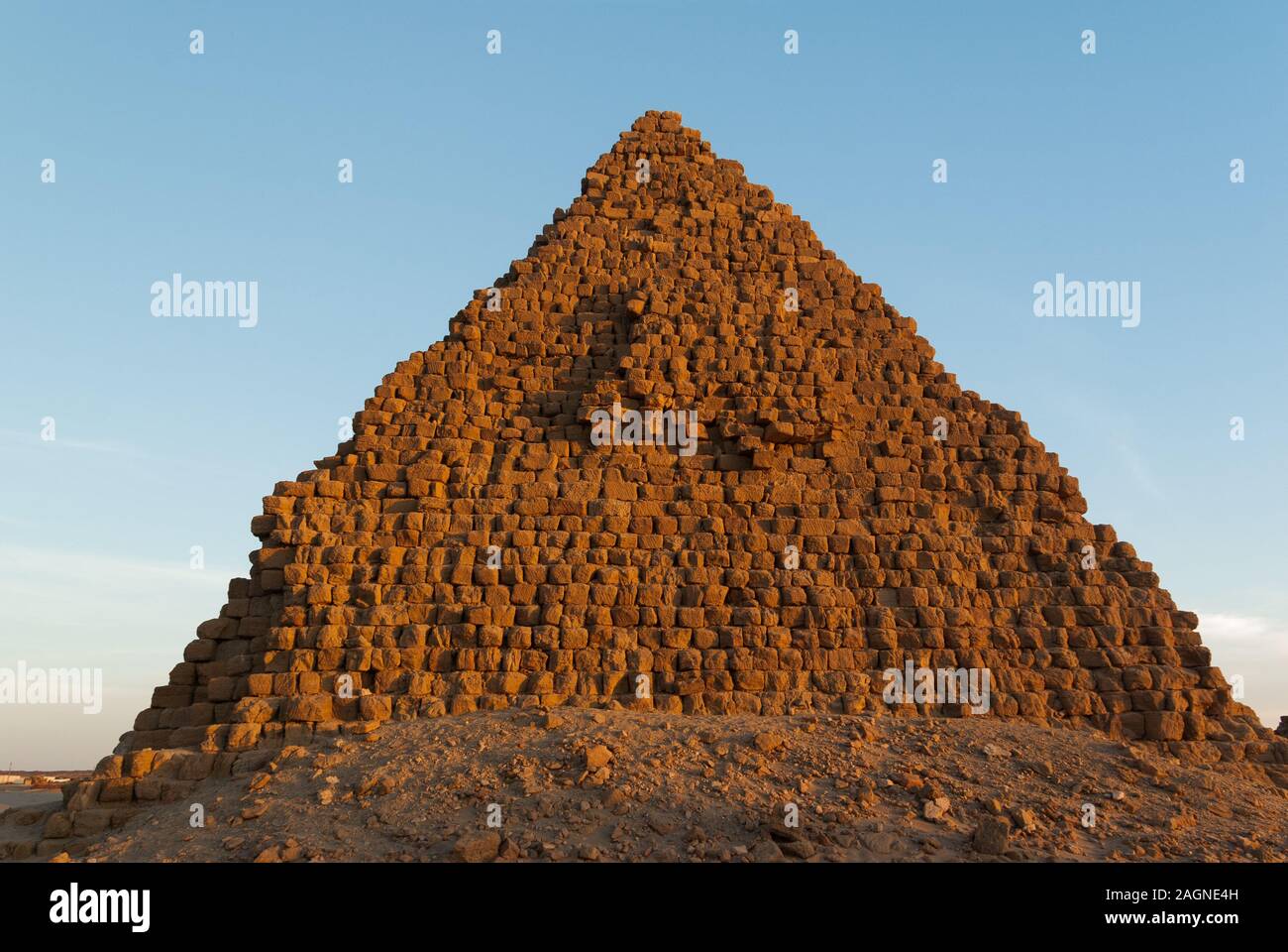 Piramidi, Royal Necropoiis, Nuri vicino Karima, Sudan settentrionale Foto Stock
