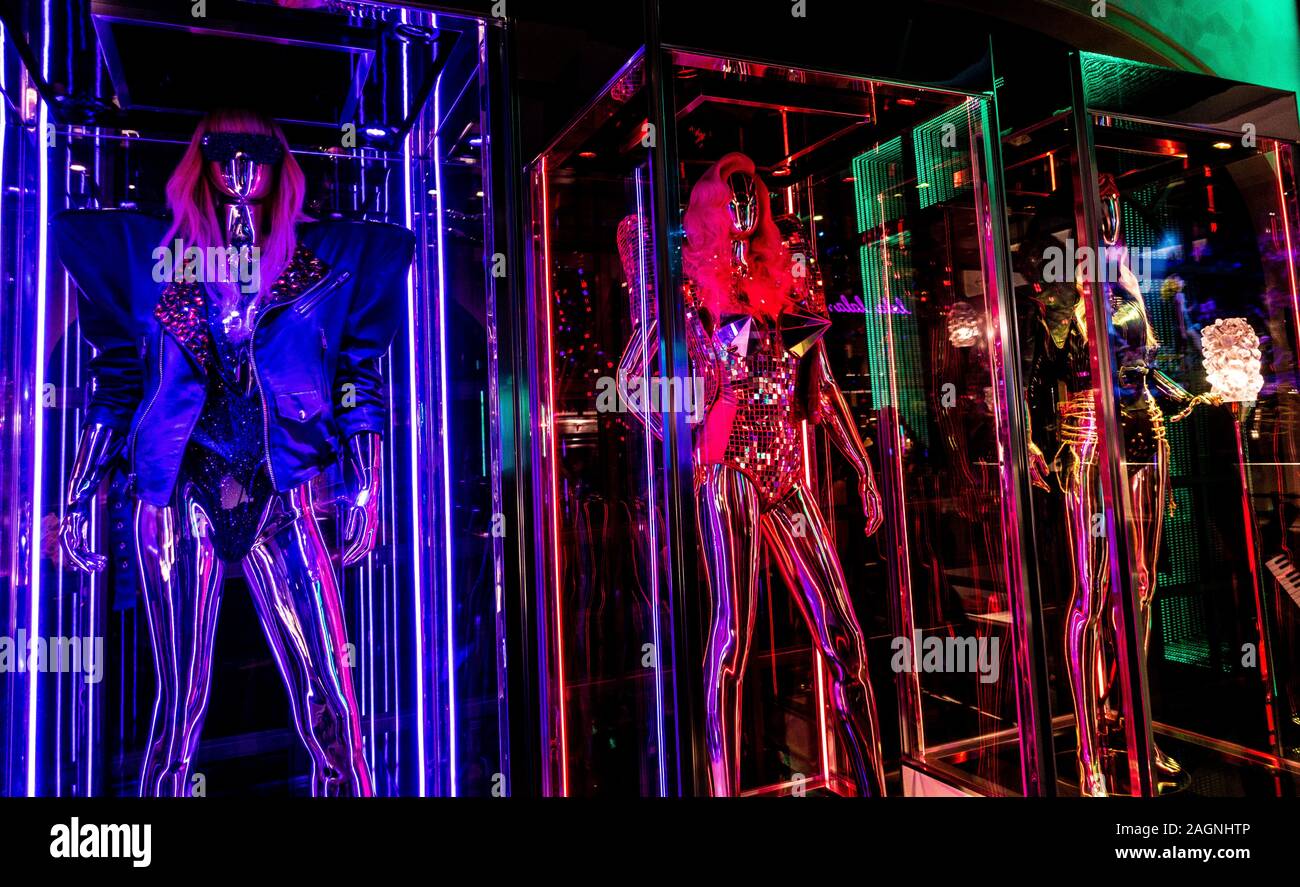 Nel maggio 2019, una mostra di Haus di Gaga creazioni e abiti indossati da Lady Gaga è stato aperto nel parco MGM di Las Vegas, Stati Uniti. Il mini-museo Foto Stock