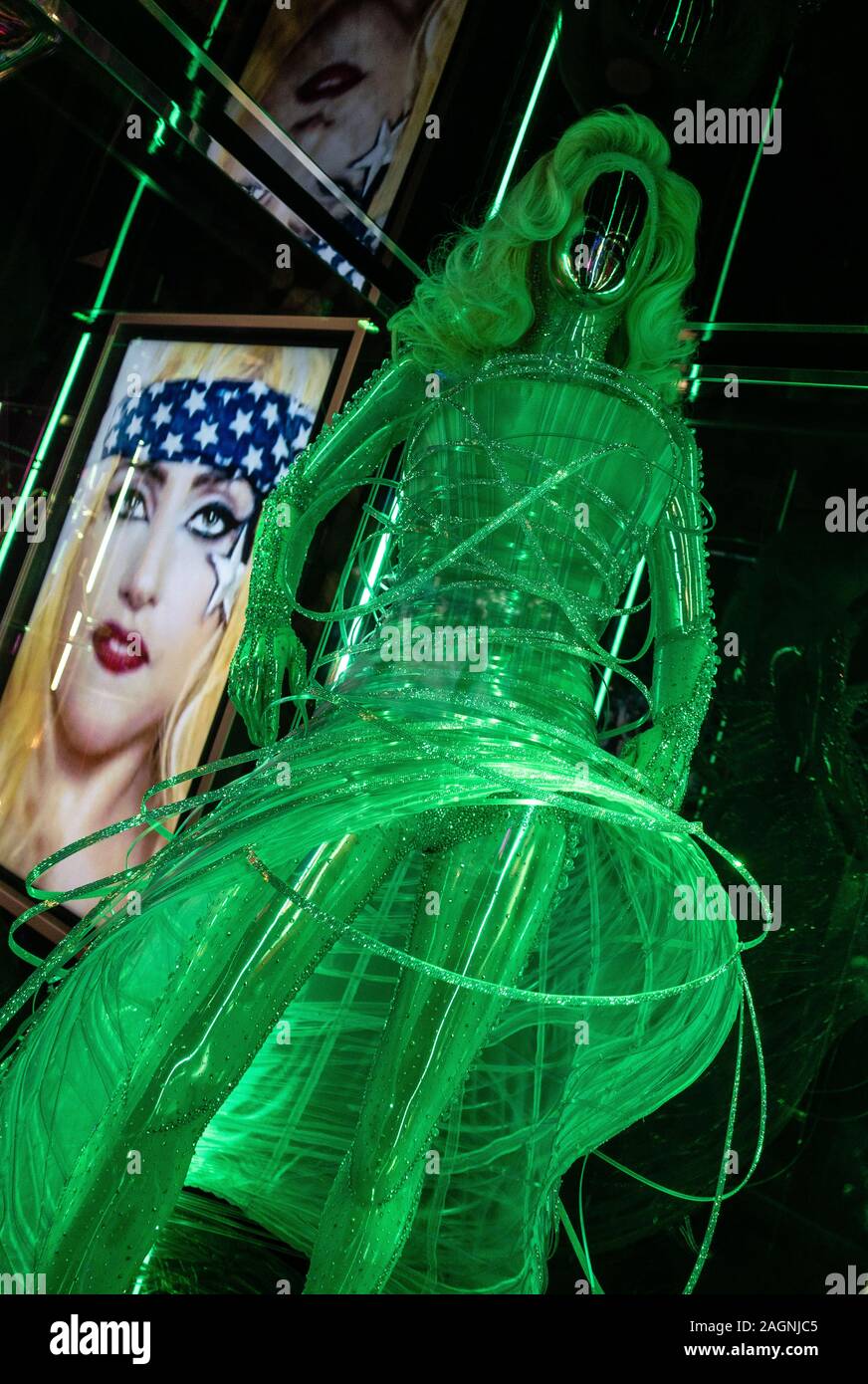 Nel maggio 2019, una mostra di Haus di Gaga creazioni e abiti indossati da Lady Gaga è stato aperto nel parco MGM di Las Vegas, Stati Uniti. Il mini-museo Foto Stock