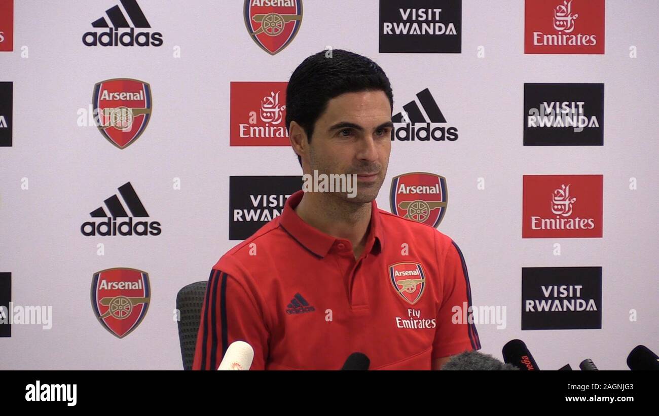 Screen Grab presi da PA Video di Arsenal manager Mikel ARTETA parlando con i giornalisti nel corso di una conferenza stampa presso l'Emirates Stadium, Londra. Foto Stock