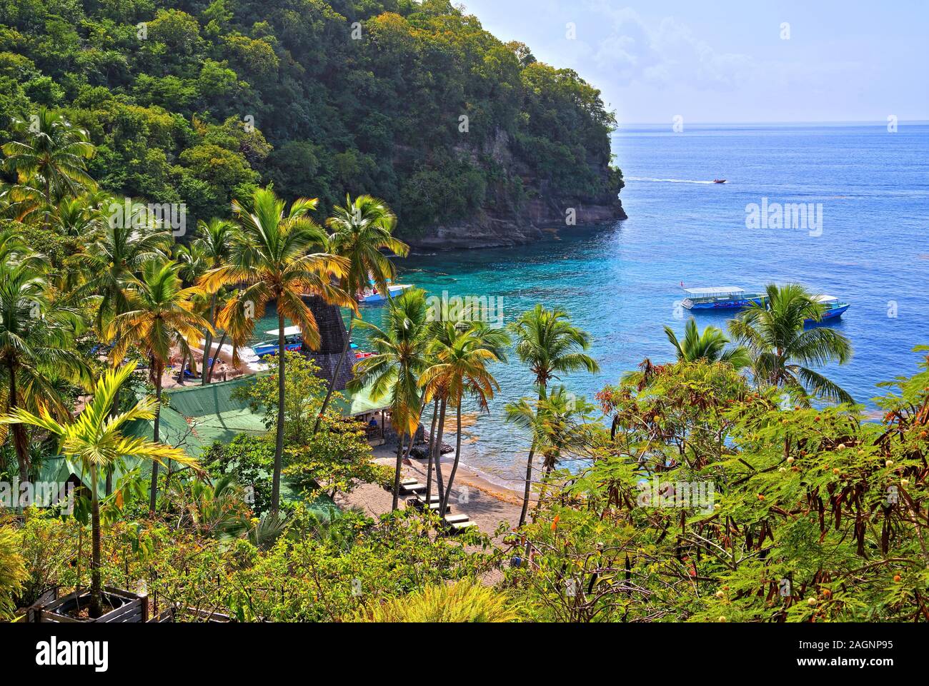 Baia con spiaggia di Anse Chastenet Hotel, Soufriere, St. Lucia, Piccole Antille, West Indies, nelle Isole dei Caraibi Foto Stock