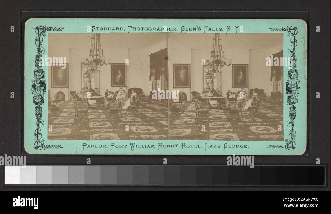 Salone, Fort William Henry Hotel, Lake George #541, Reparto culinario è stato esposto in 400 anni di Native American ritratti: Stampe e fotografie dalle collezioni della Biblioteca Pubblica di New York, Ottobre 1992 - gennaio 1993. Include una colorata a mano in vista. Include diverse serie da Stoddard, unire numericamente. Robert Dennis raccolta di vista stereoscopica. Le viste sono numerati: 6, 8, 9, 37, 42, 47, 54, 65, 66, 72, 77, 79, 88, 97, 105, 107, 196, 247, 254, 271, 272, 275, 375, 442, 541, 546, 563, 702, 705-708, 710-712, 715, 717, 723, 724, 726, 731, 739, 770, 773, 780, 795, 806, 824 Foto Stock