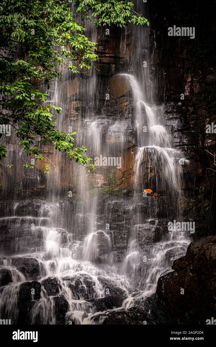 Incredibile velocità basso effetto cascata in Brasile Foto Stock