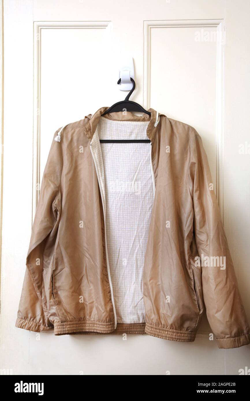 Impermeabile Beige giacca leggera Foto Stock