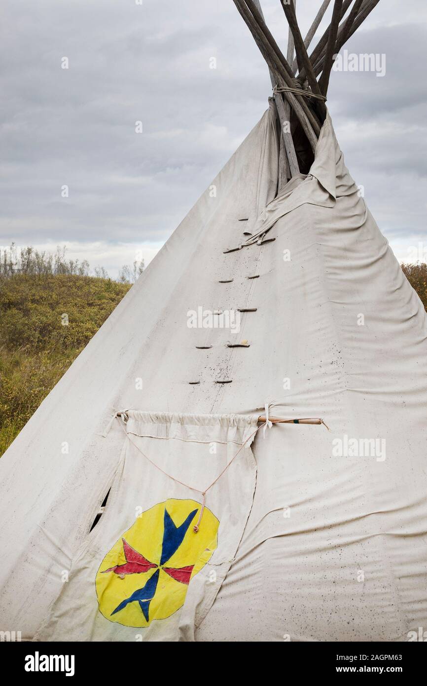 Le pianure del nord teepee al Wanuskewin Heritage Park Interpretive Centre a Saskatchewan, Canada Foto Stock