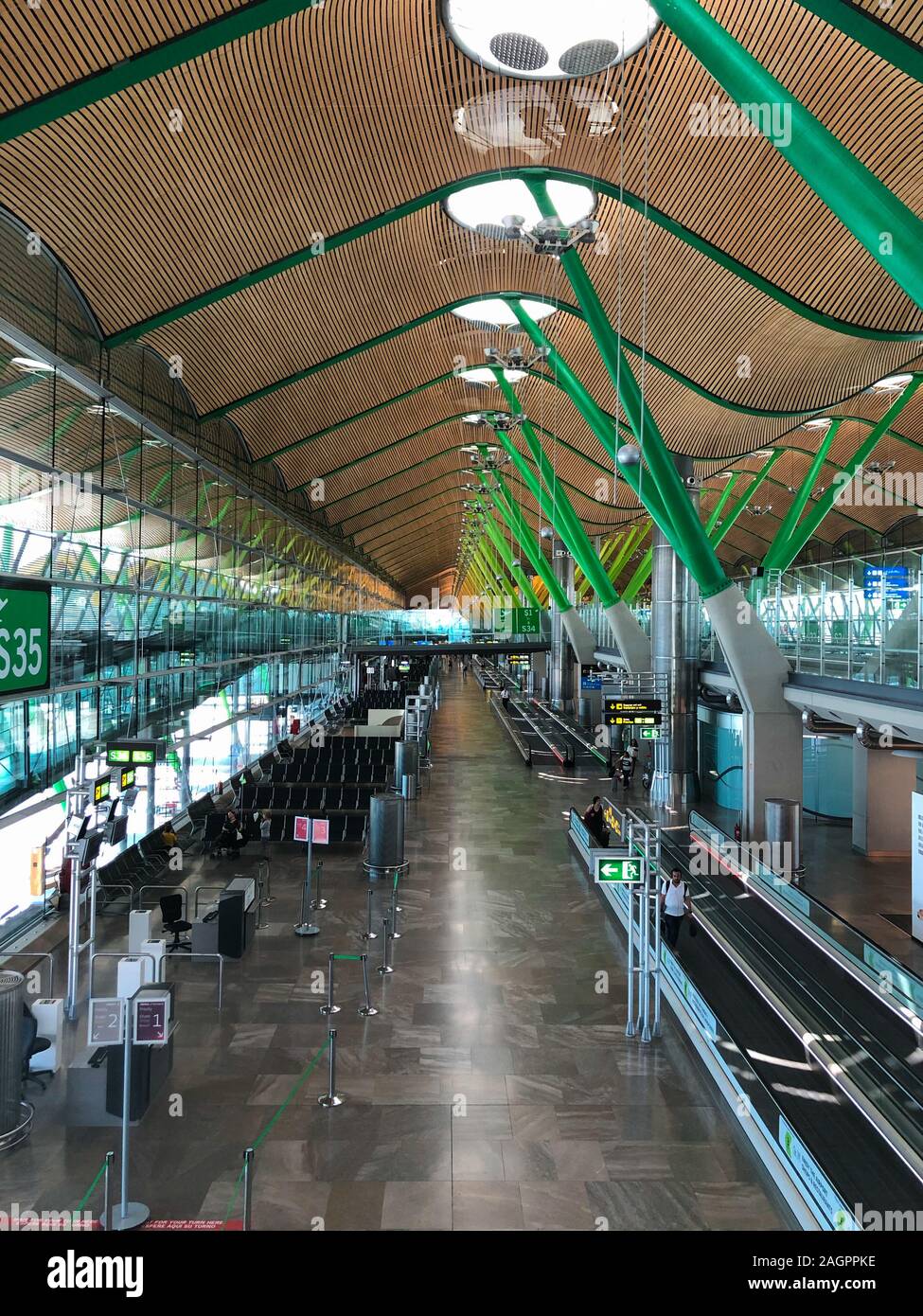 Aeroporto Internazionale di Barajas, il terminale T4, Madrid Spagna Foto Stock