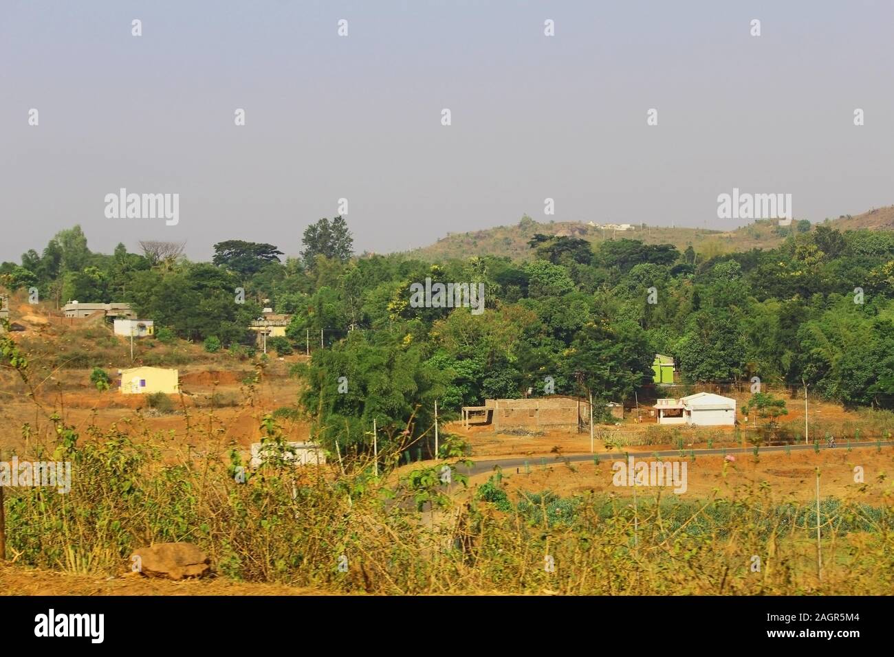 Paesaggio verde villaggio rurale visualizza Foto Stock