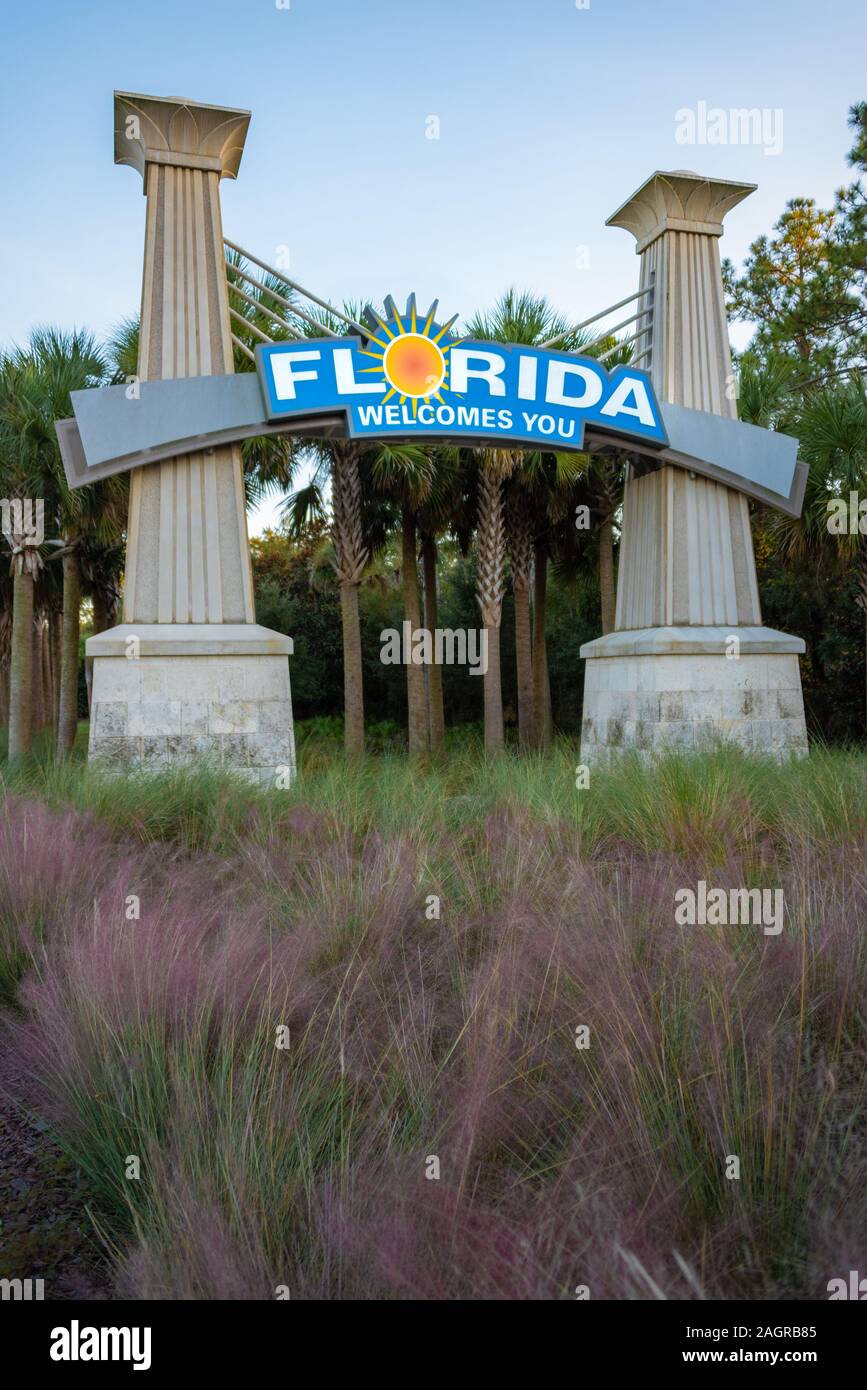 Florida segno di benvenuto lungo I-75 presso la Florida/Georgia la linea di stato. (USA) Foto Stock