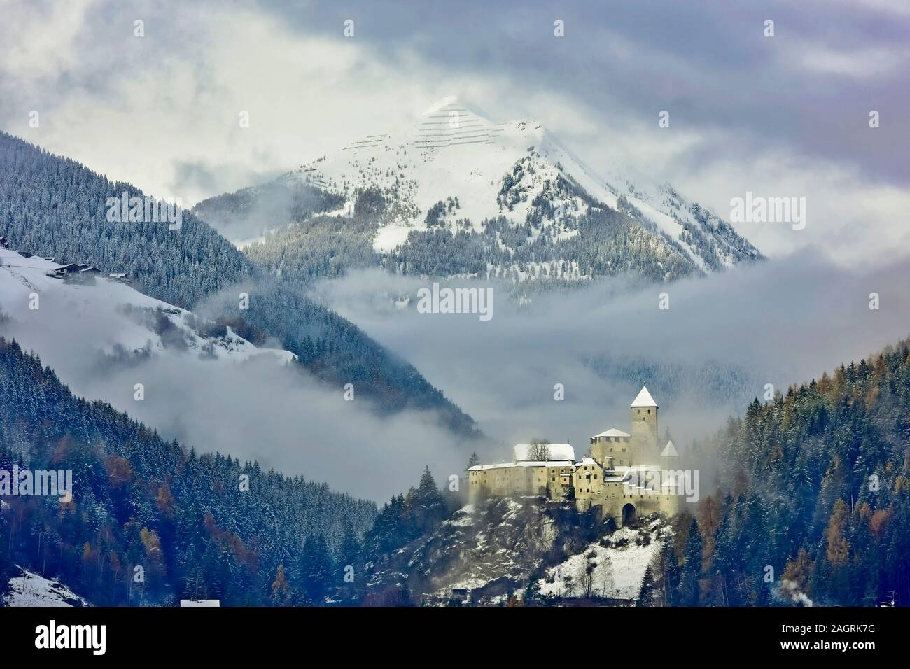 L'Italia, ALTO ADIGE, Campo Tures - CASTEL TAUFERS Foto Stock