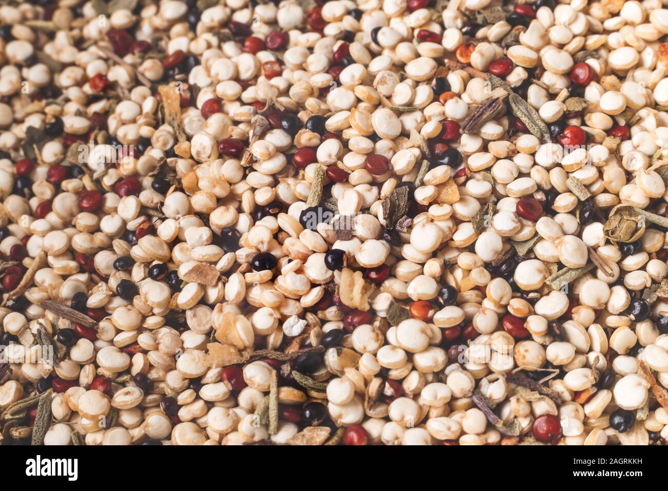 Non cotte di grani di quinoa - close-up, può essere utilizzata come sfondo Foto Stock