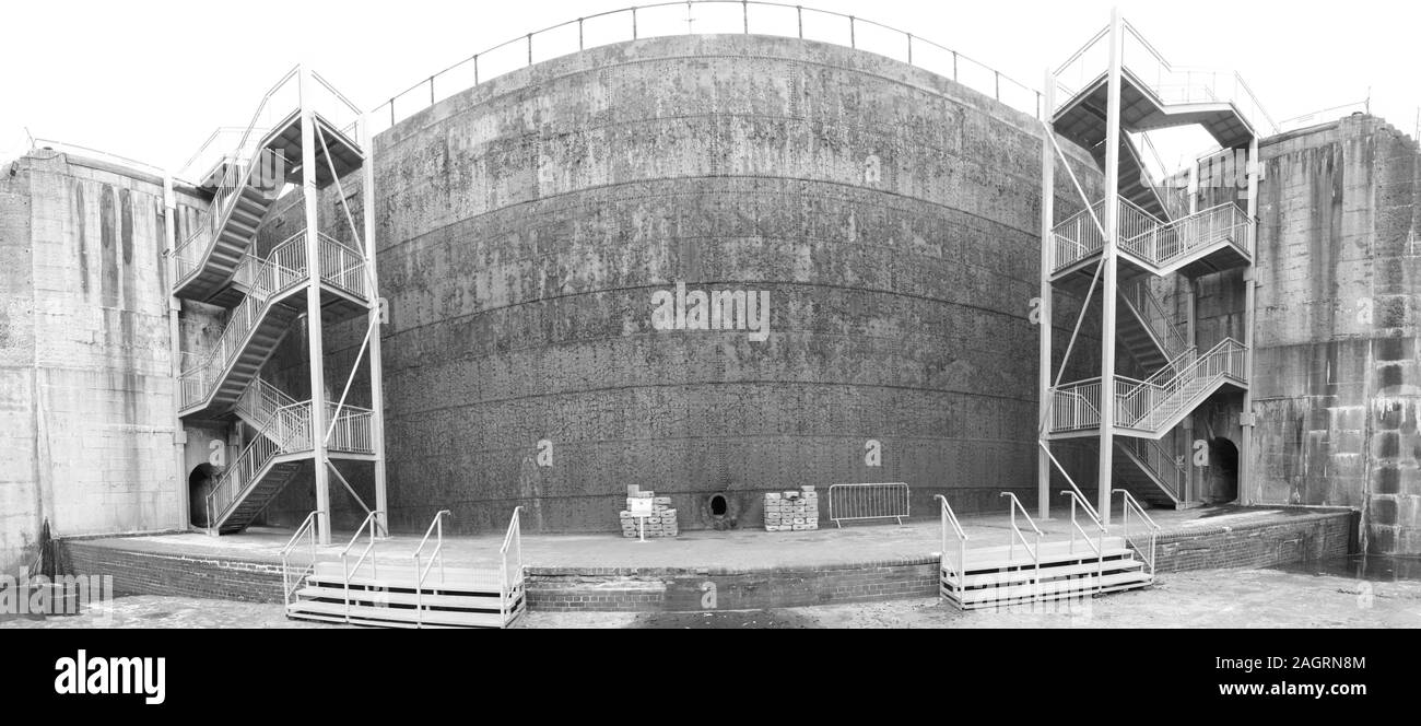 Questo è il bacino di carenaggio che Titanic una volta sat, molti anni prima che la catastrofe. Il dock si trova a Belfast, Irlanda del Nord. Foto Stock