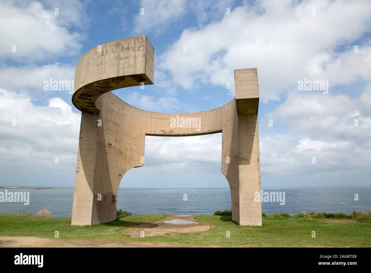 Elogio del Horizonte da Chillida, Cerro de Sta Catalina Fort, a Gijon, Asturias, Spagna Foto Stock