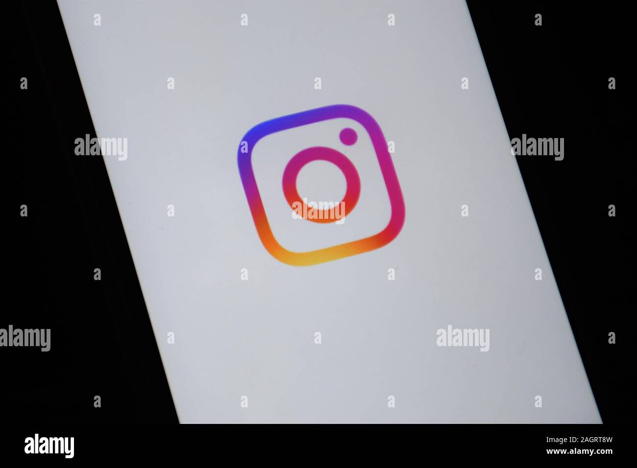 Instagram icona sulla schermata monitor. Rete sociale sito web. Social media, fotografia, foto. Rete sociale Foto Stock