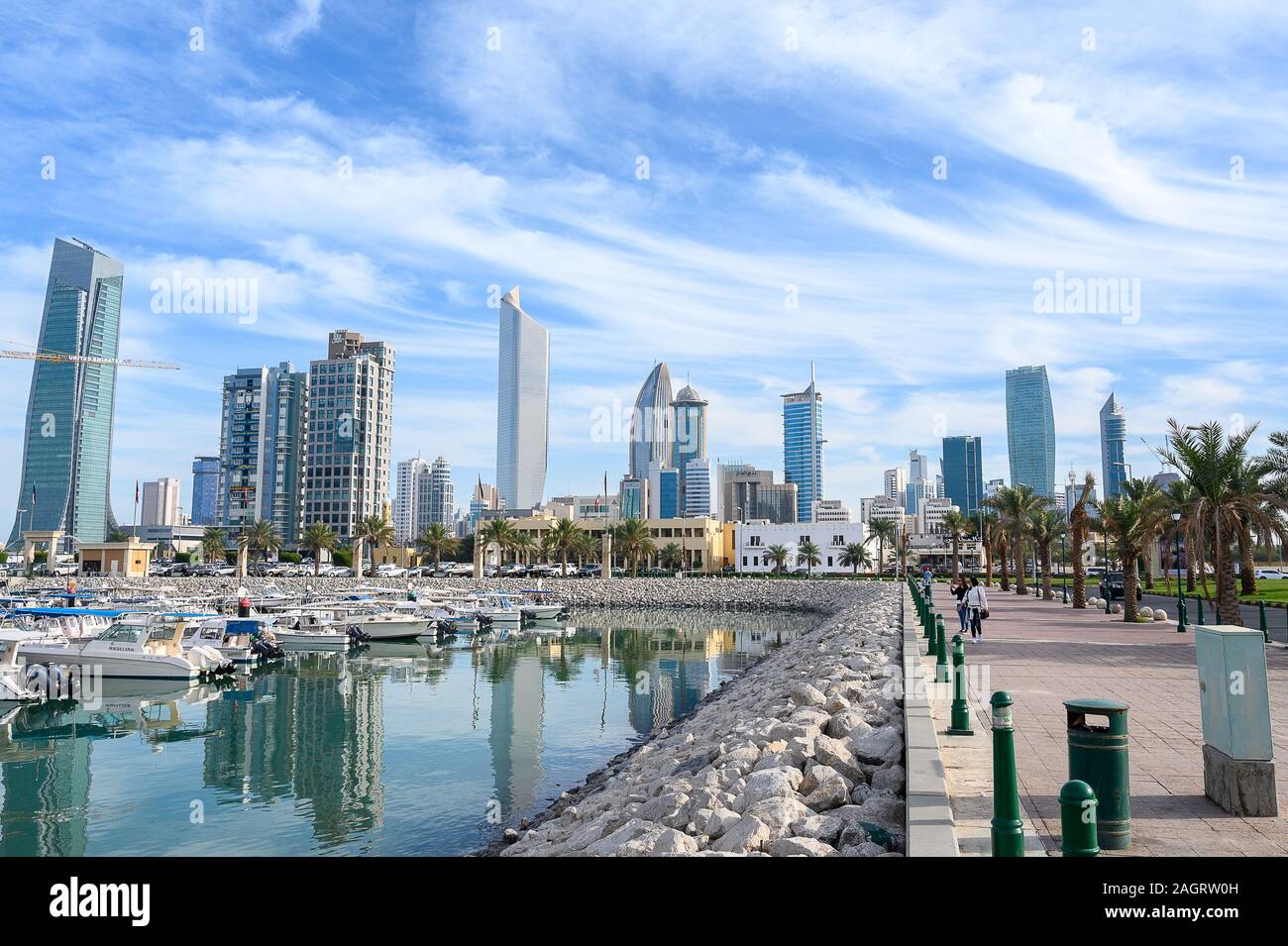 Edifici e architettura nella città del Kuwait Foto Stock