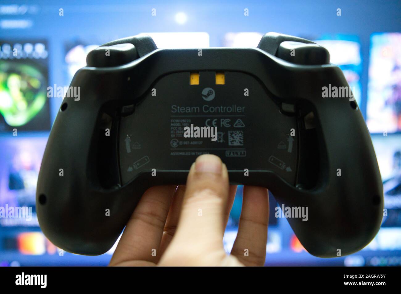 Controller di vapore dalla valvola con la sua confezione originale nel suo stato originale prima di essere interrotto Foto Stock