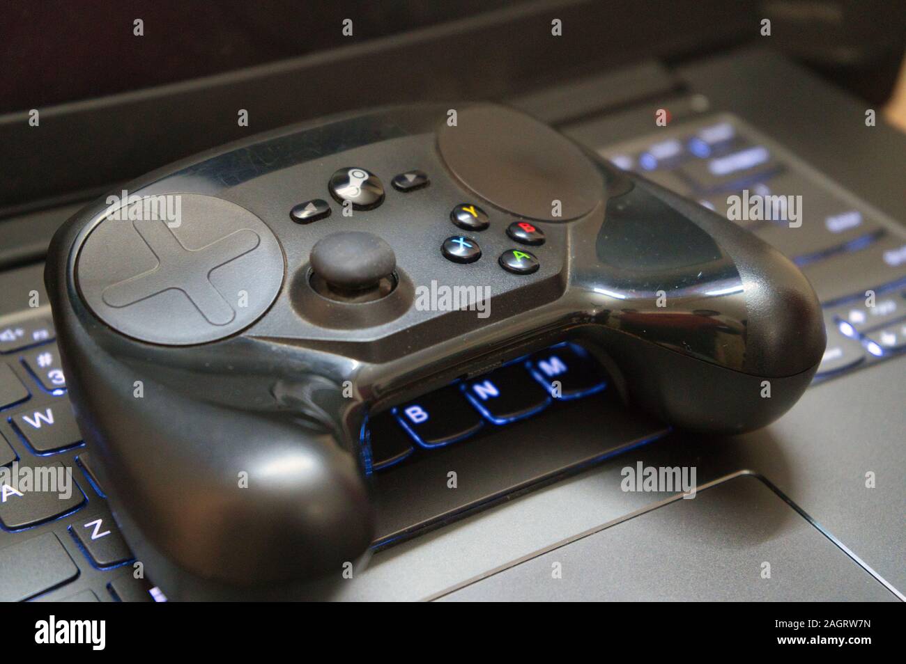 Controller di vapore dalla valvola con la sua confezione originale nel suo stato originale prima di essere interrotto Foto Stock