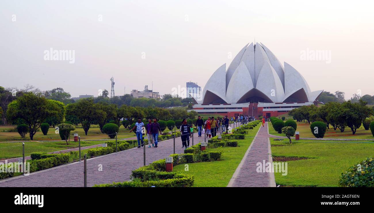 Il Tempio del Loto, situato a Delhi, India, è un Bahá'í casa di culto che è stato dedicato nel dicembre 1986. Notevole per la sua forma flowerlike Foto Stock