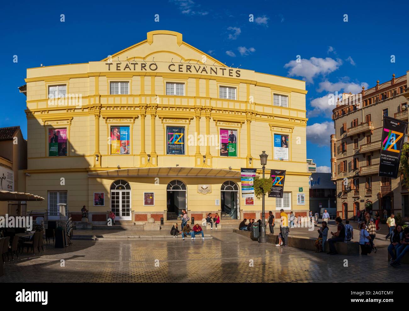 Teatro Culturale edificio. Teatro Miguel de Cervantes, Malaga, Costa del Sol, Andalusia nel sud della Spagna. Europa Foto Stock