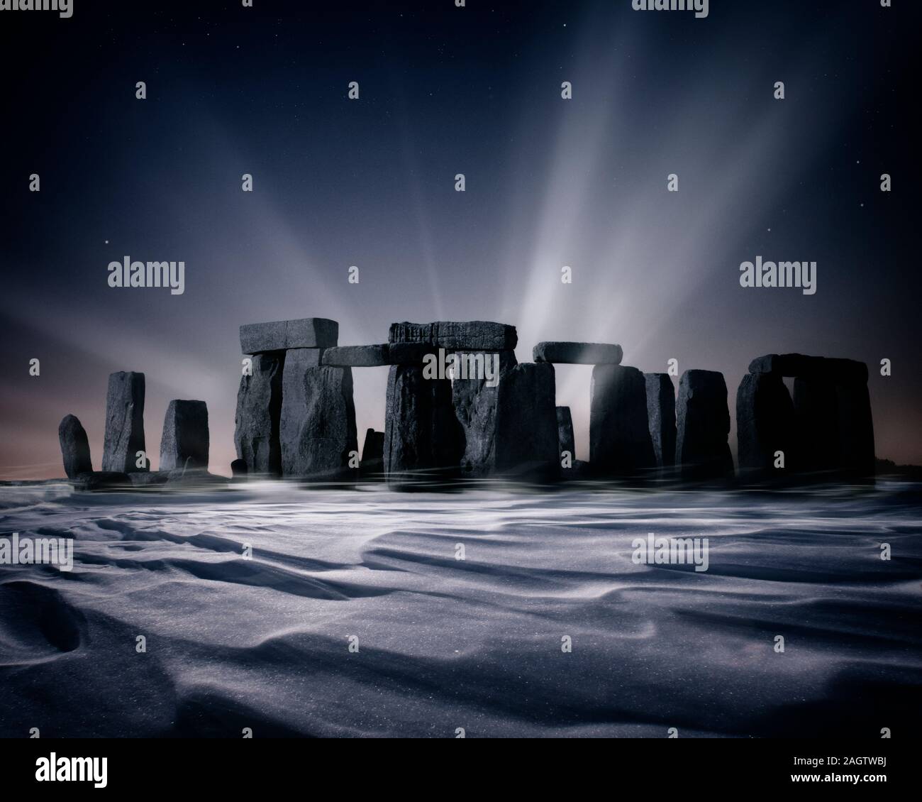 GB - WILTSHIRE: inverno a Stonehenge preistorico Foto Stock