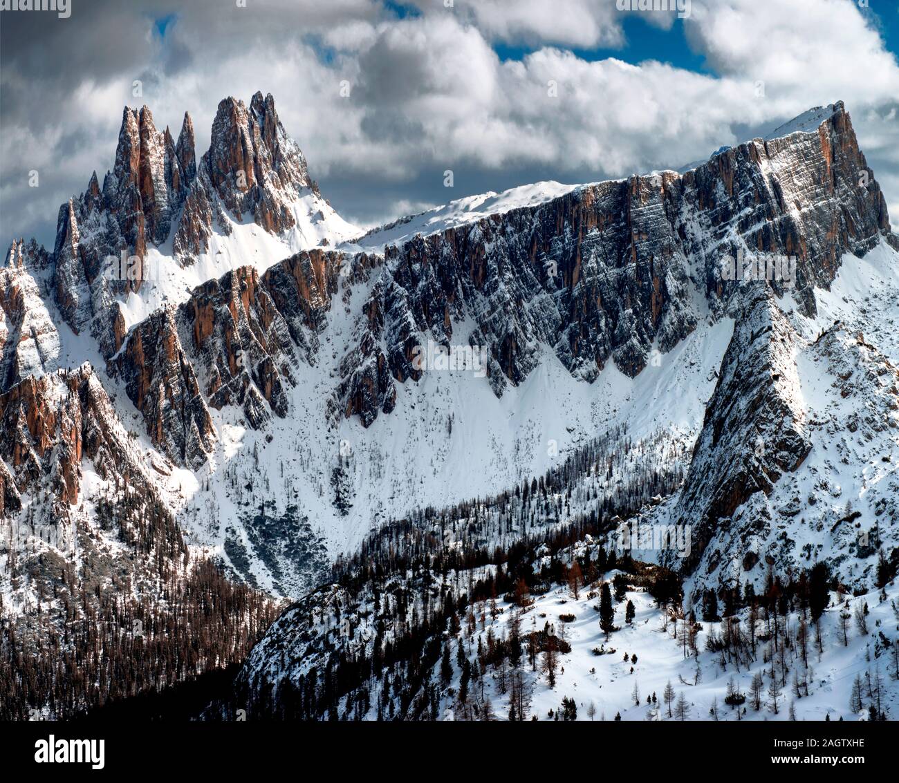 Le splendide montagne delle Dolomiti Foto Stock