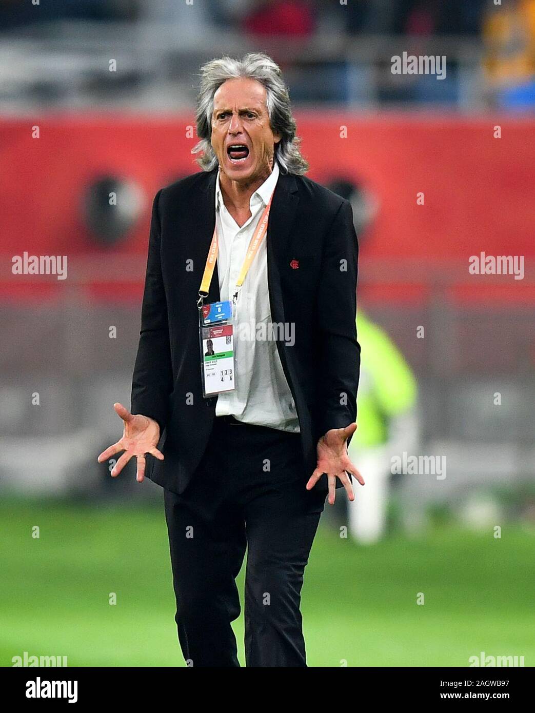 Doha in Qatar. Xxi Dec, 2019. Jorge Gesù, capo allenatore del Flamengo, reagisce durante la finale di FIFA Club World Cup Qatar 2019 contro il Liverpool a Doha, capitale del Qatar, 21 dicembre 2019. Credito: Nikku/Xinhua/Alamy Live News Foto Stock