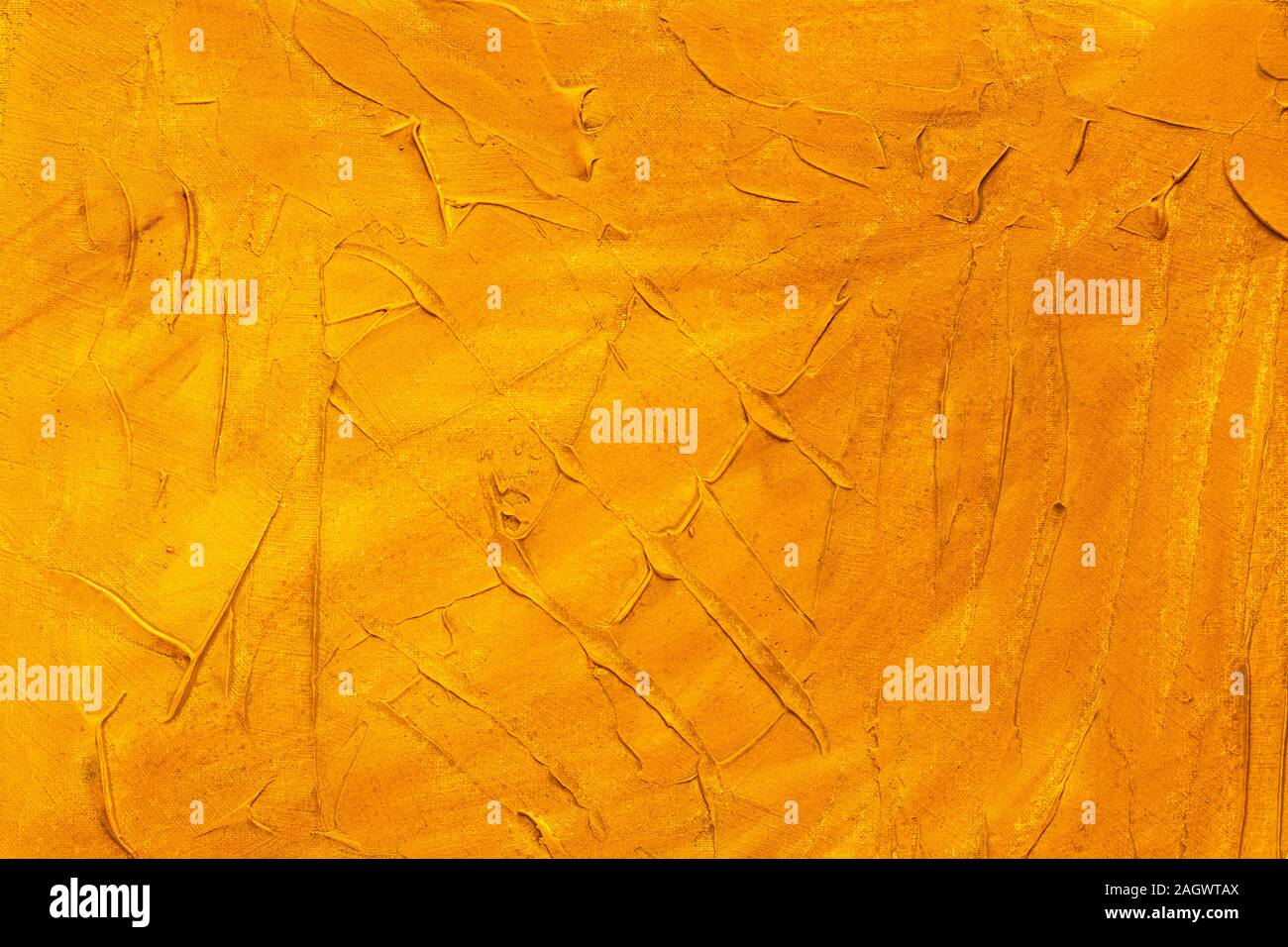 Bella abstract giallo dorato stucco grunge sfondo parete, arte ruvida consistenza stilizzata con spazio di copia Foto Stock